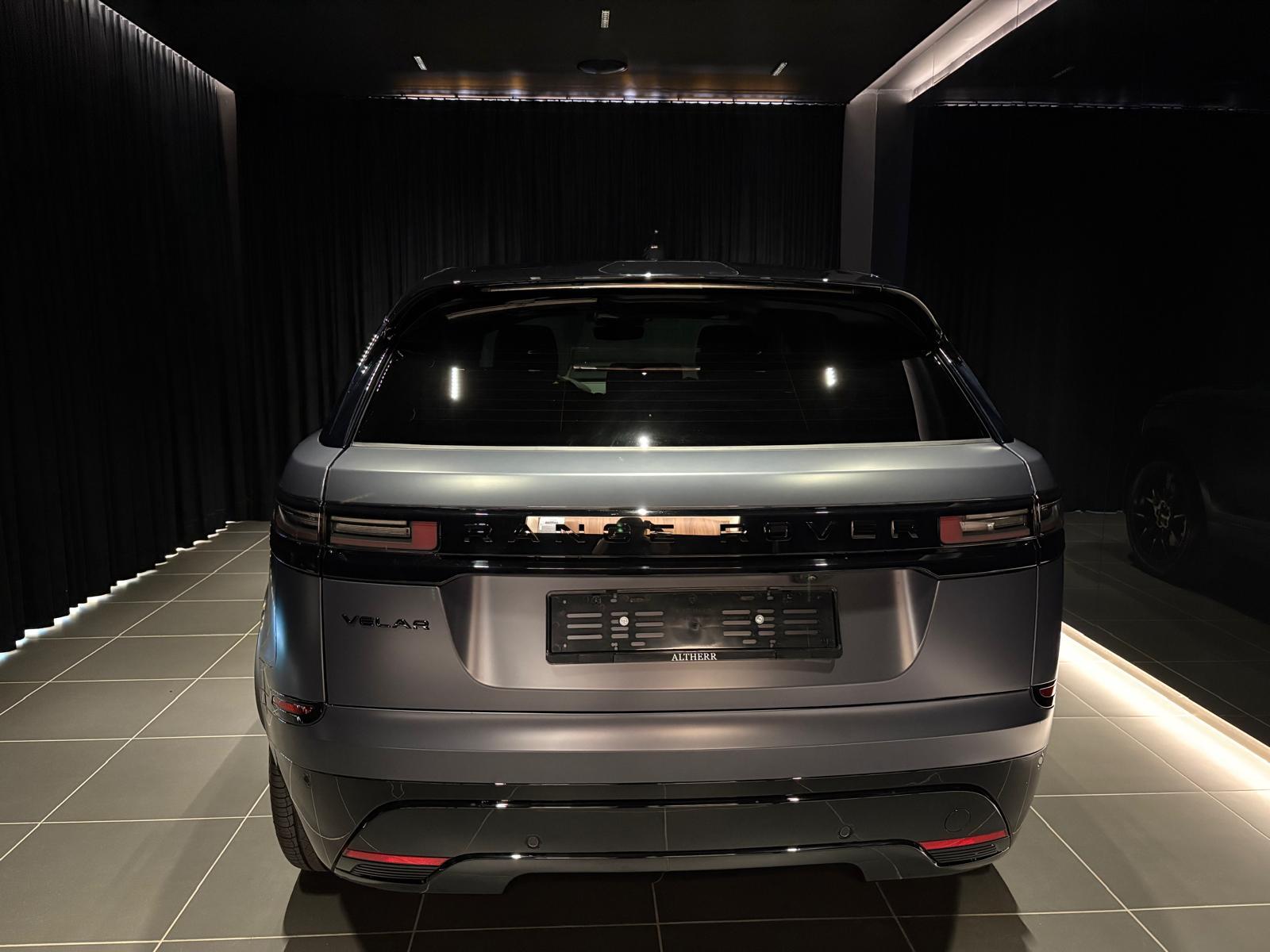 LAND ROVER Range Rover Velar 2.0 P400e Belgravia Edition Satin-showroom-element-3