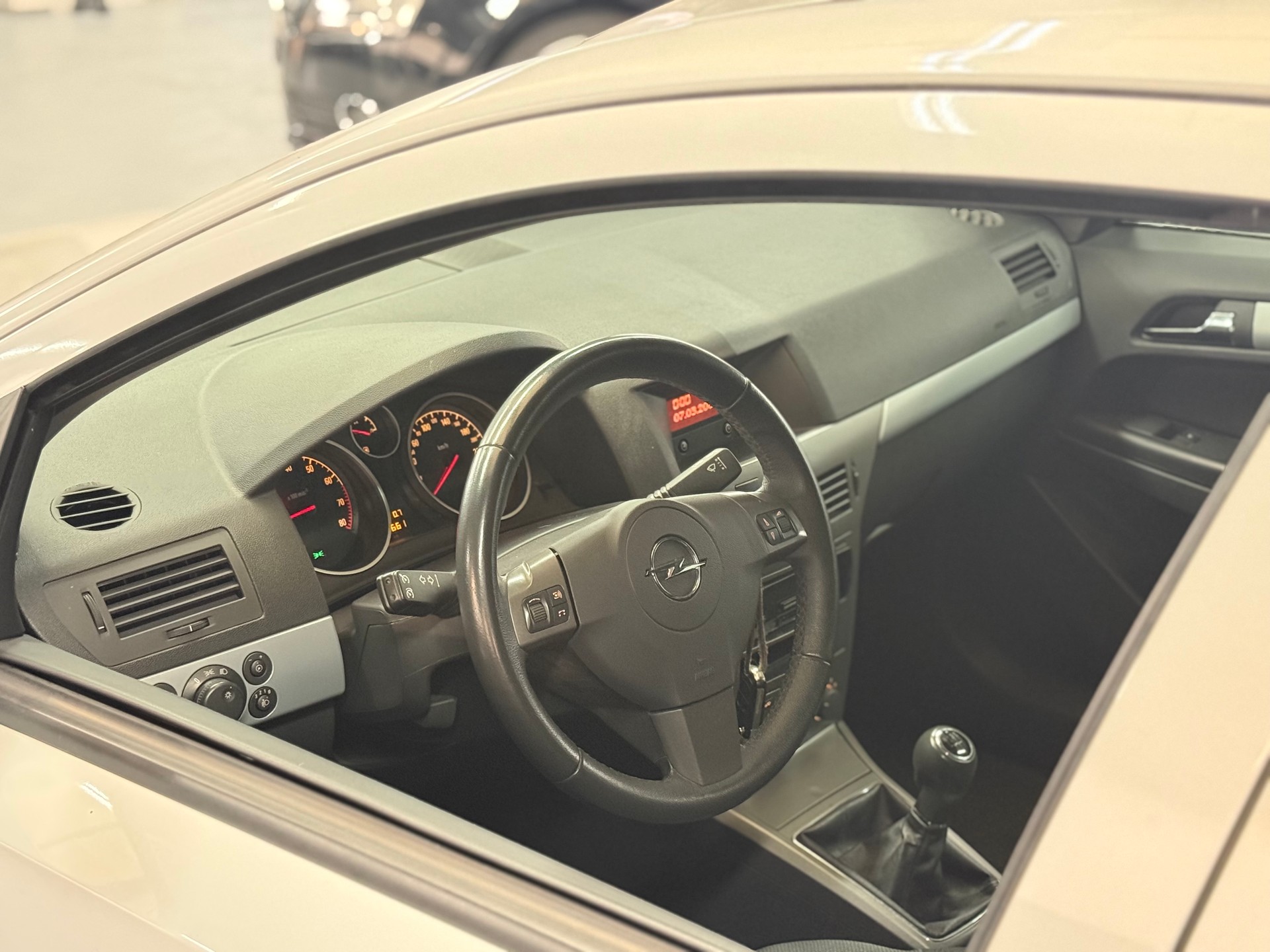 OPEL Astra 1.6i 16V *MFK 2026*-image-5