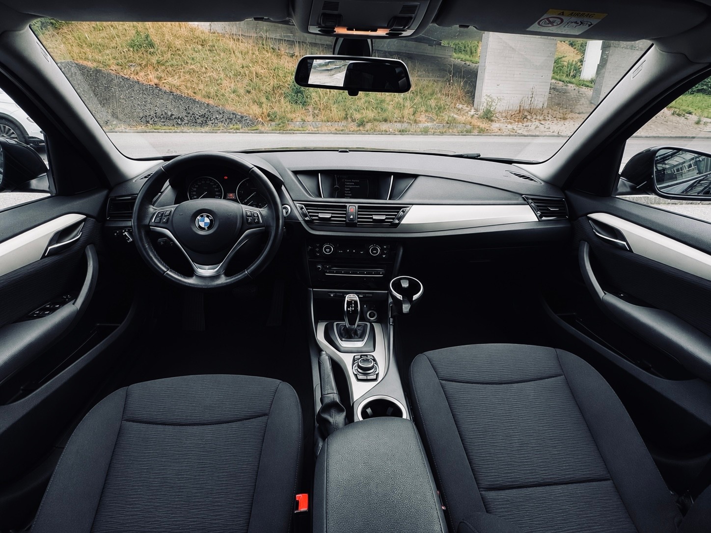BMW 18d xDrive-image-2