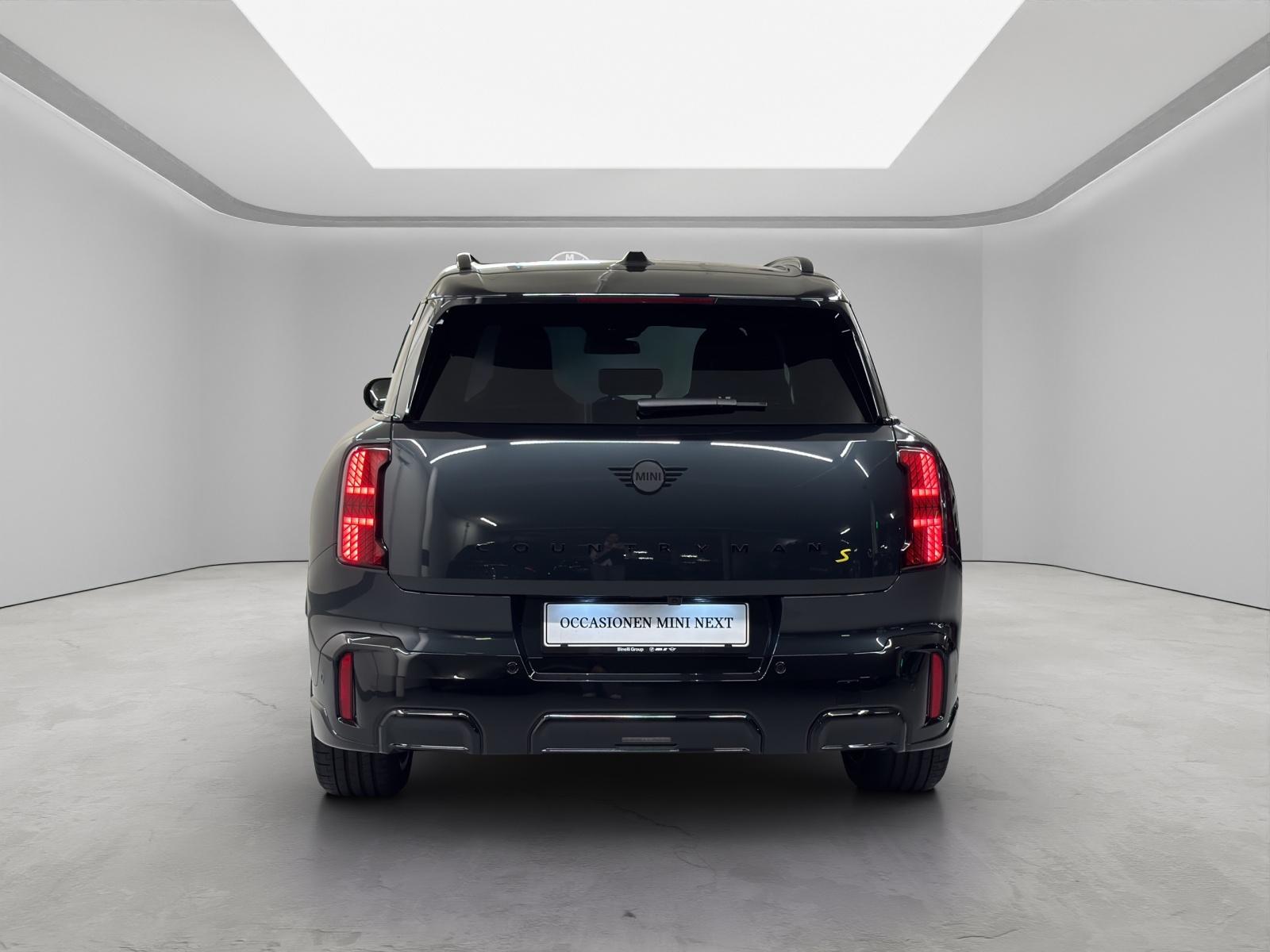 MINI Countryman U25 SE ALL4-image-3