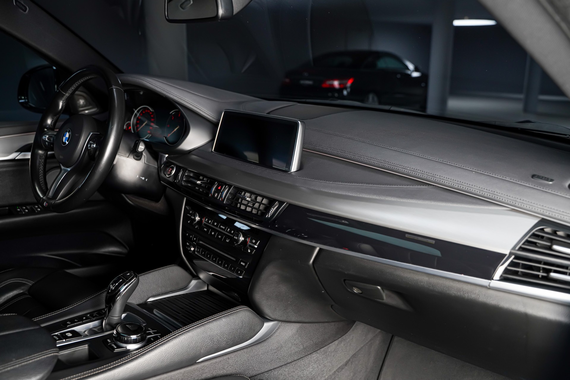 BMW X6 xDrive 40d Steptronic-image-17