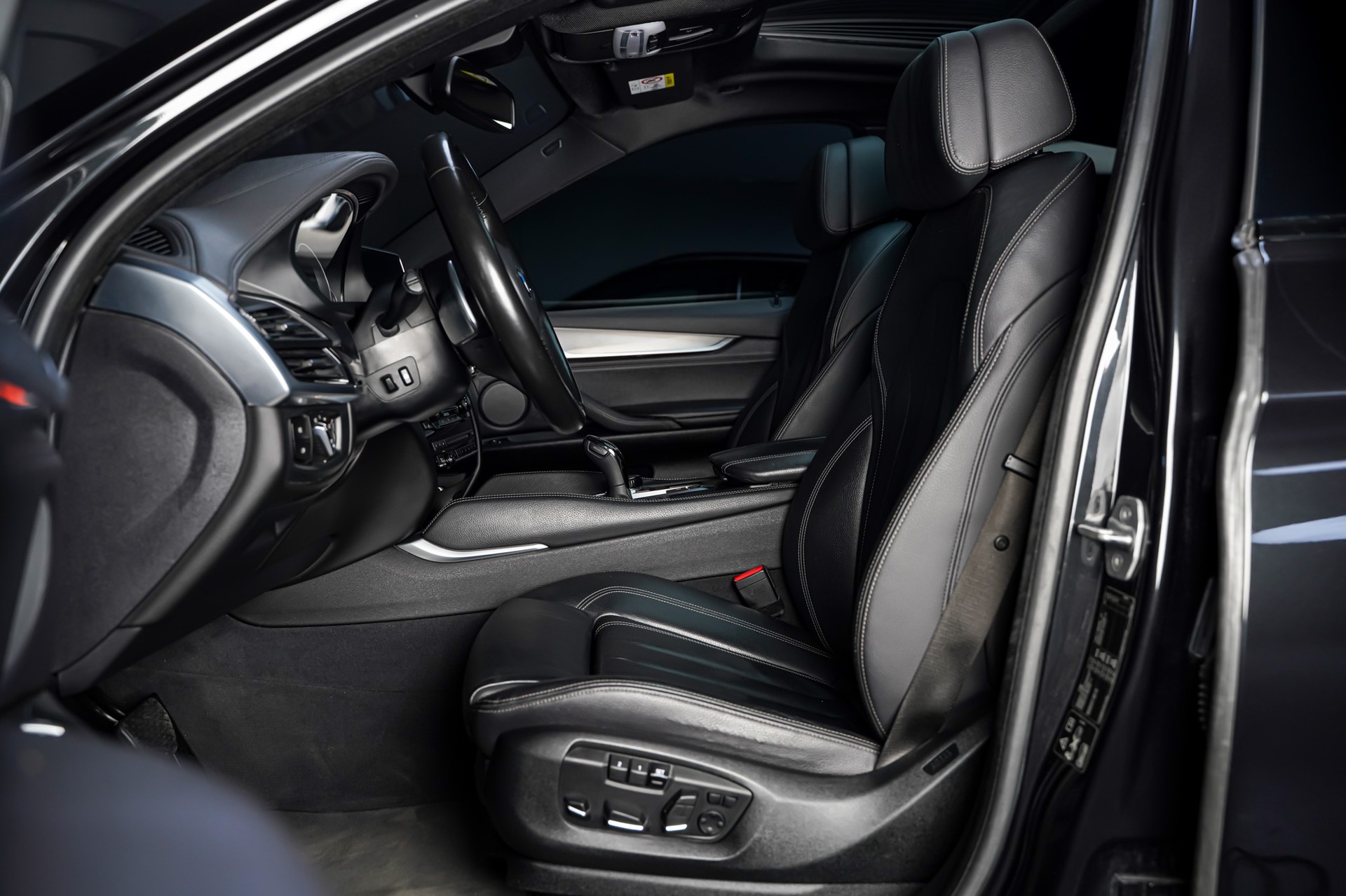 BMW X6 xDrive 40d Steptronic-image-9