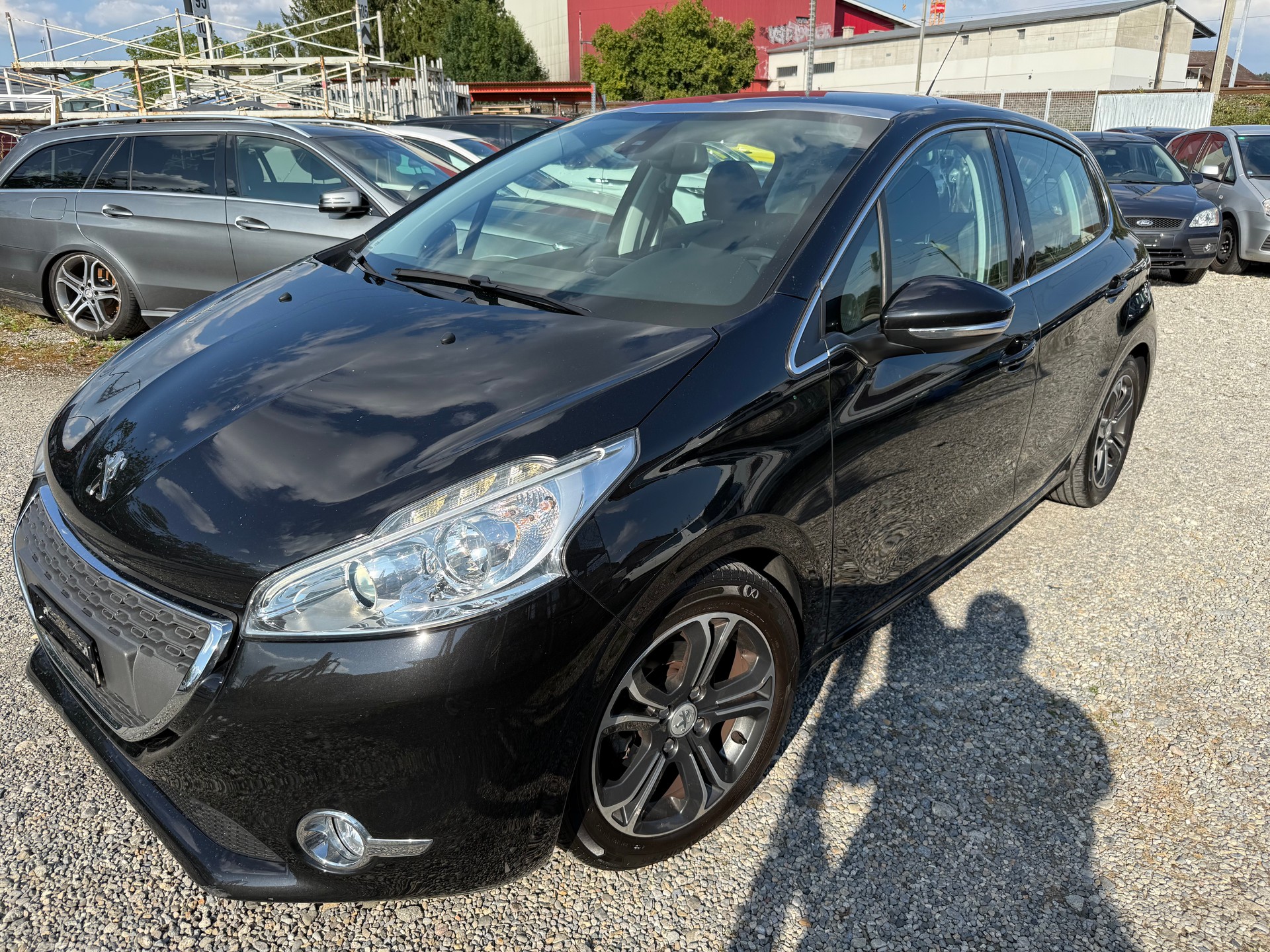 PEUGEOT 208 1.6 VTI Allure-image-2