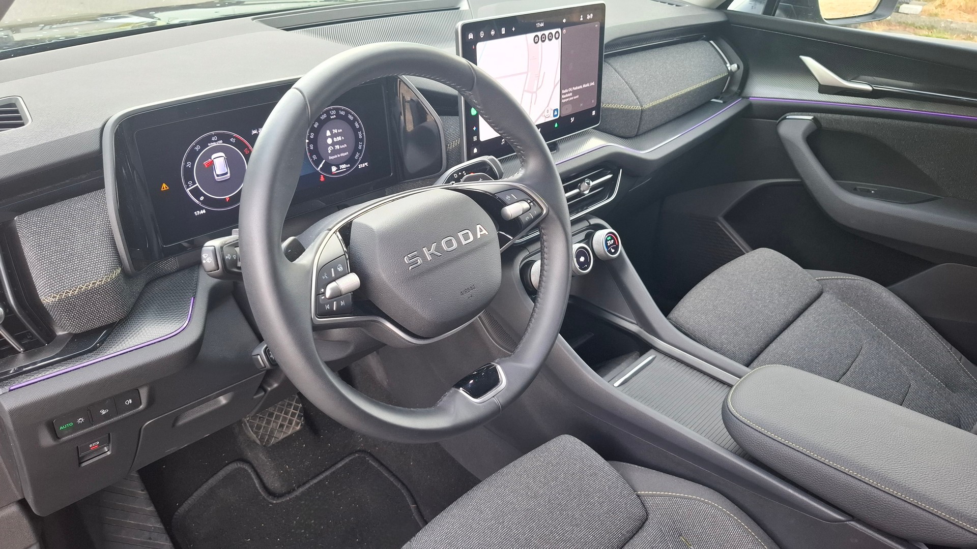 SKODA 2.0 TDI Dynamic-image-2