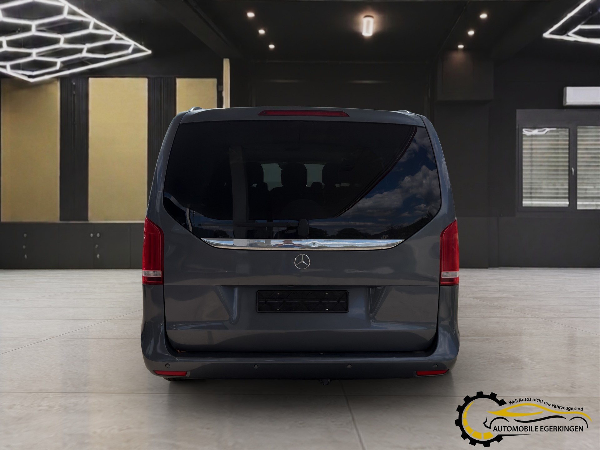 MERCEDES-BENZ V 250 d Avantgarde lang 7G-Tronic-image-5