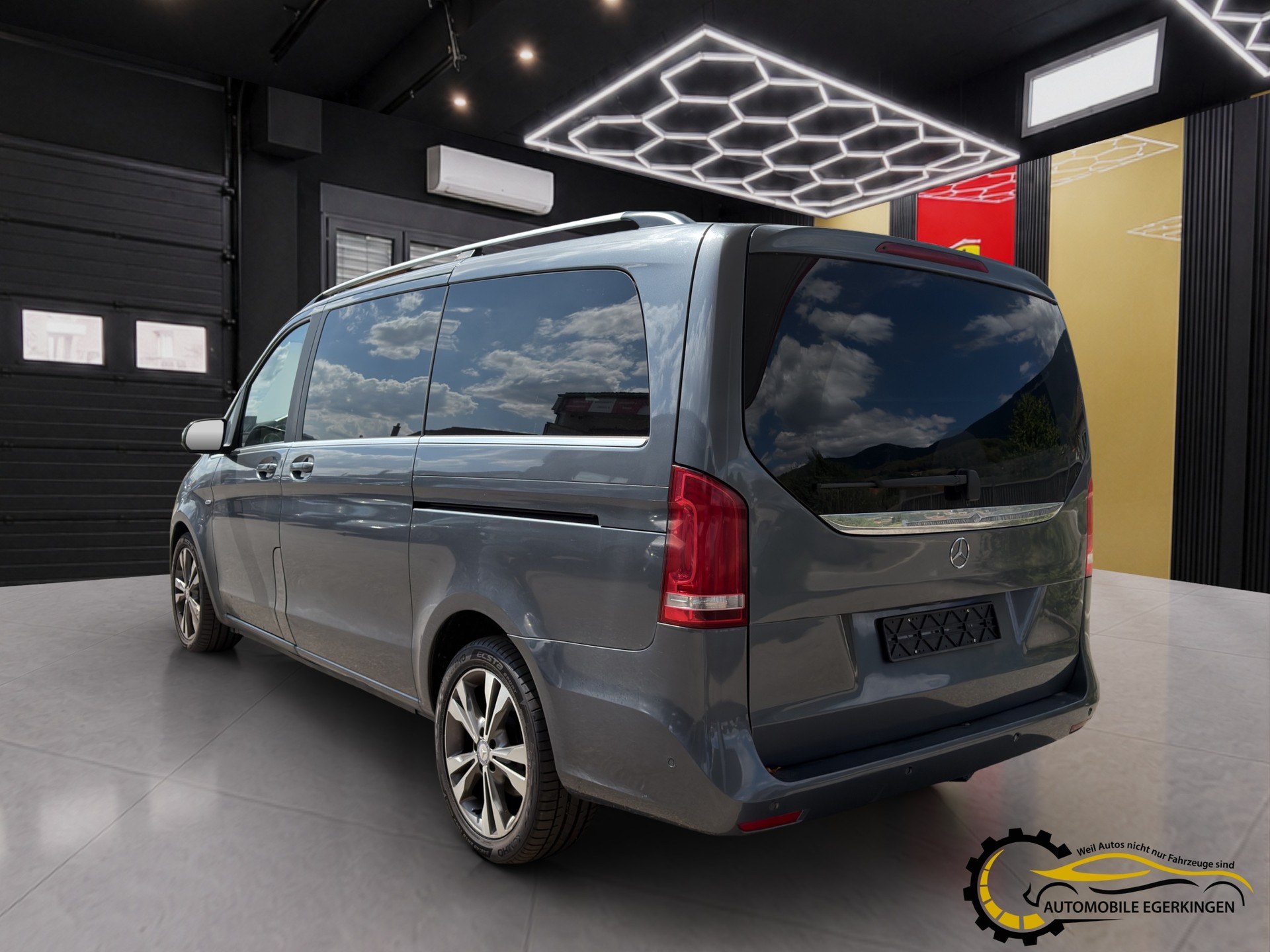 MERCEDES-BENZ V 250 d Avantgarde lang 7G-Tronic-image-6