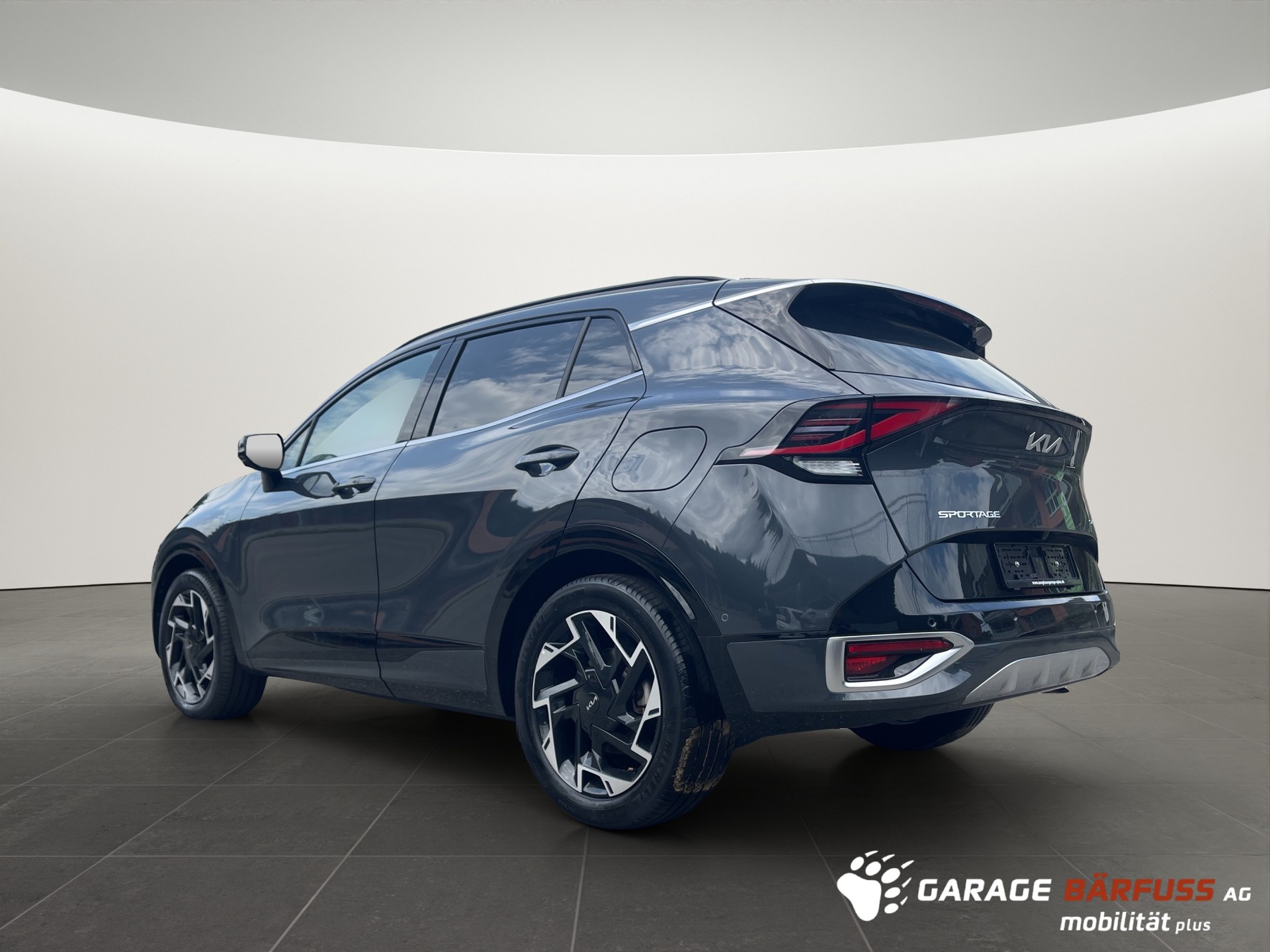 KIA Sportage 1.6 T-GDi PHEV GT-Line-image-2