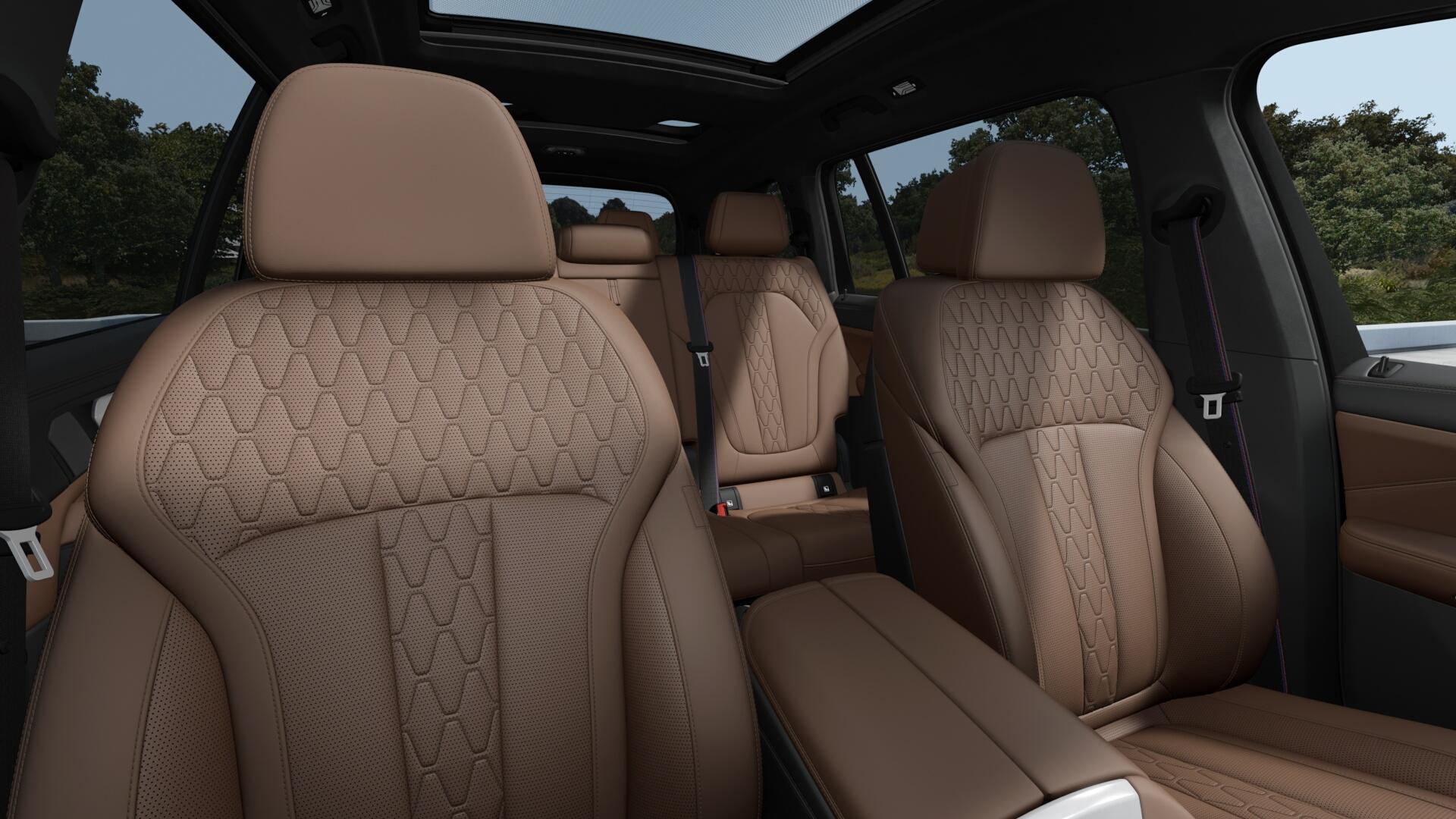 BMW X7 40d xDrive SAG-showroom-element-3