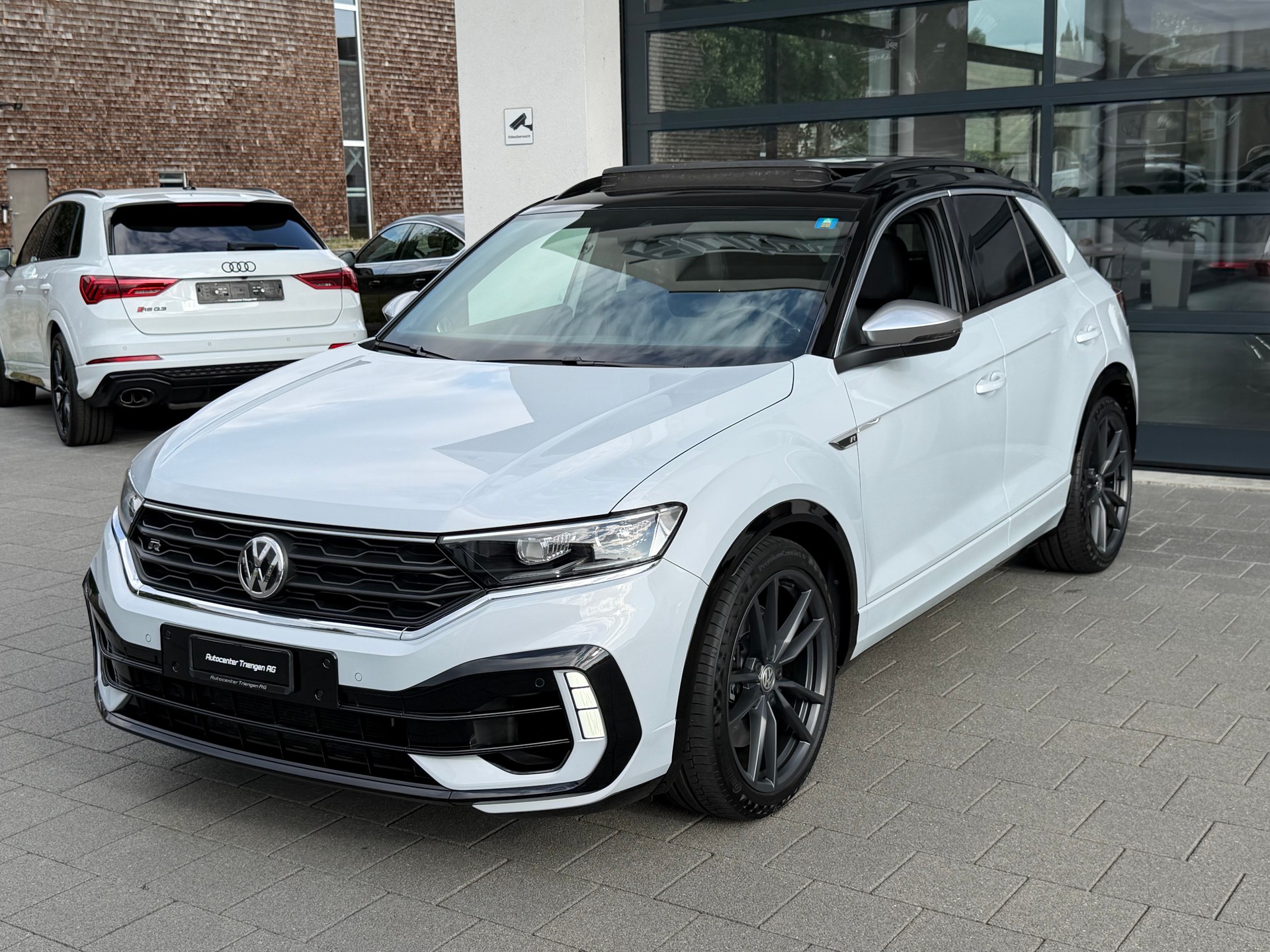 VW T-Roc 2.0 TSI R DSG 4Motion-image-10