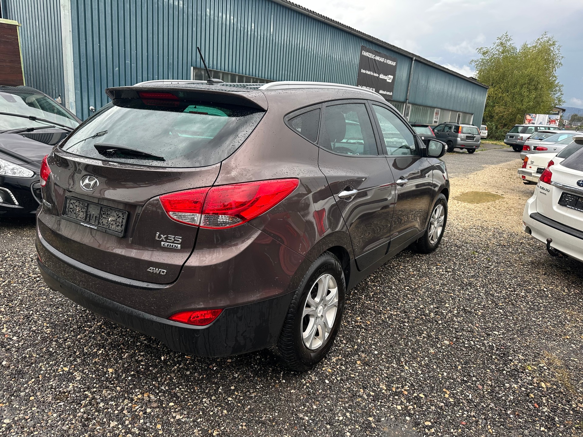 HYUNDAI iX 35 2.0 CRDi Style 4WD Automatic-image-3