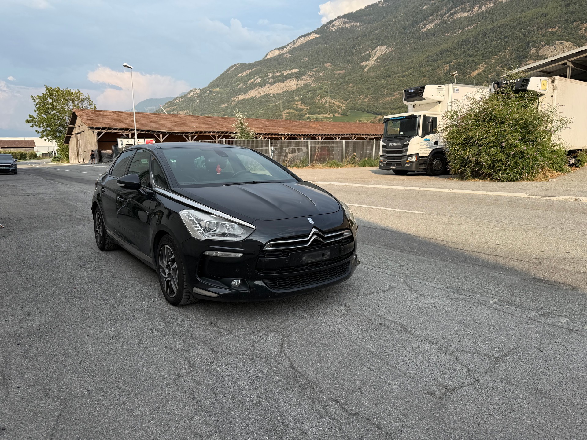 DS AUTOMOBILES DS5 HYbrid4 200 Paris Rendez-vous EGS6-image-8