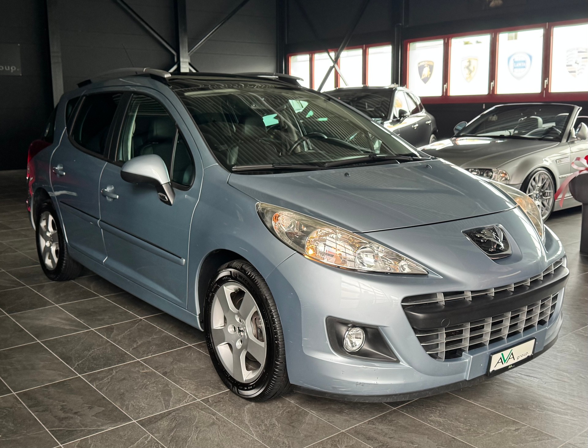 PEUGEOT 207 SW 1.6 16V Allure Automatic-image-9