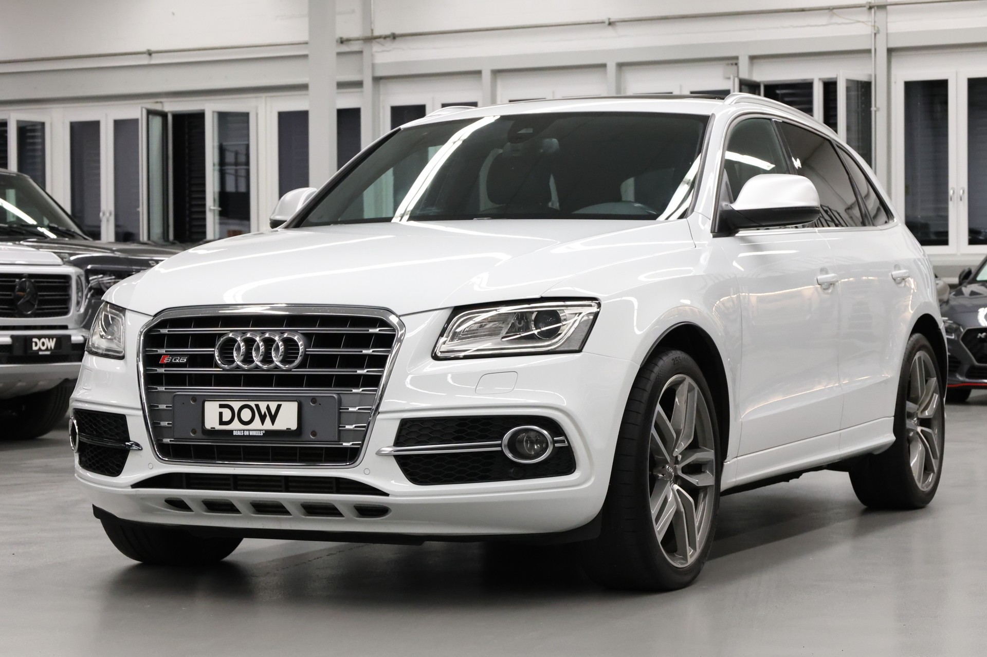 AUDI SQ5 3.0 V6 Bi-TDI quattro T-Tronic-showroom-element-2