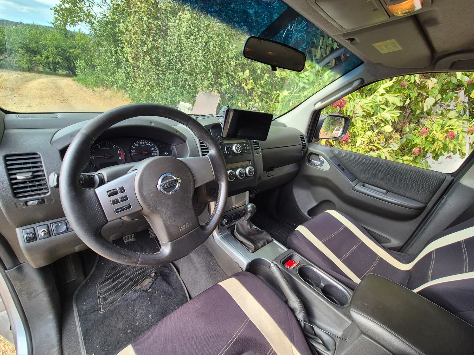 NISSAN 2.5 dCi Double Cab-image-3