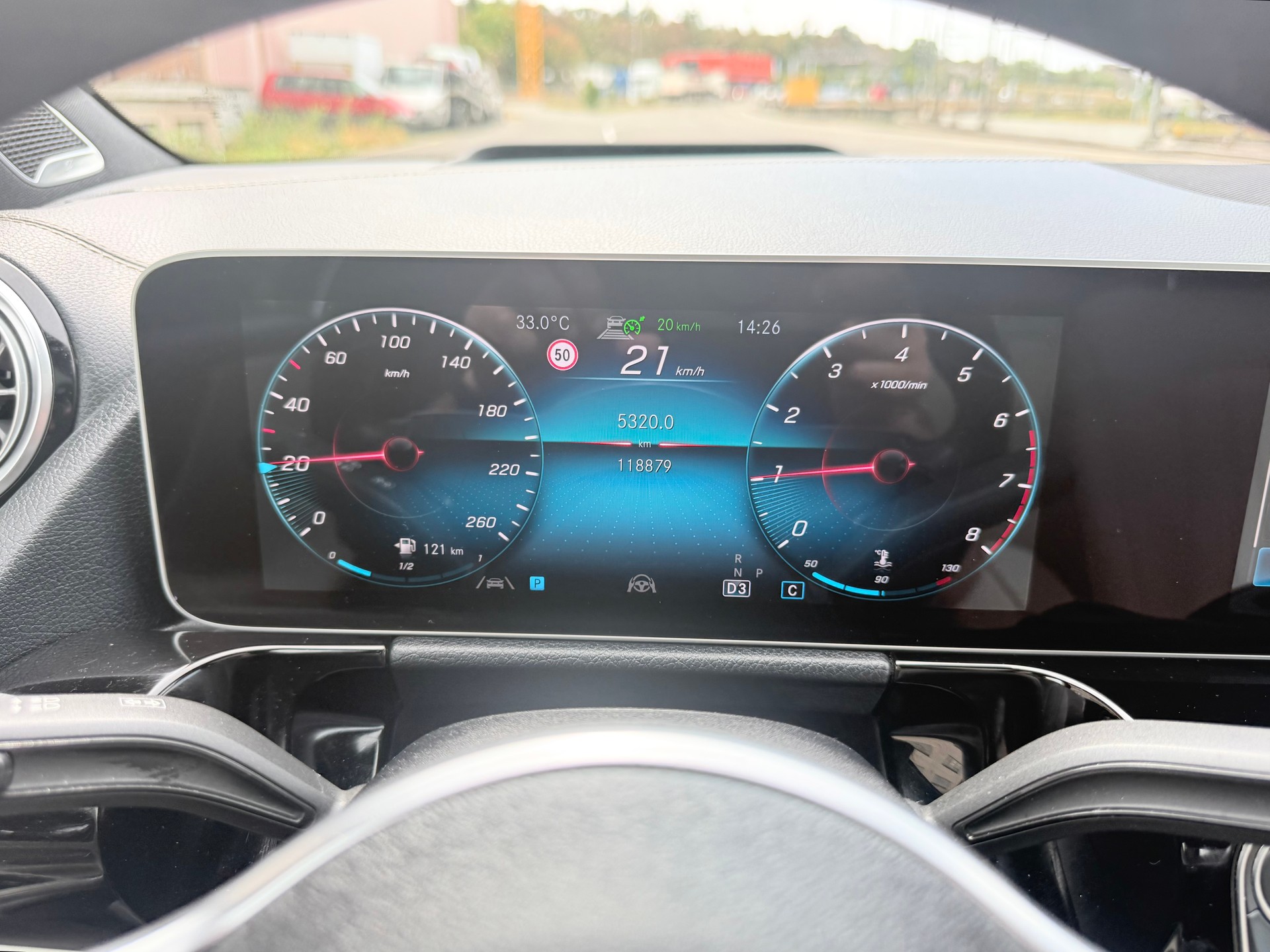 MERCEDES-BENZ B 250 4Matic Progressive-image-11