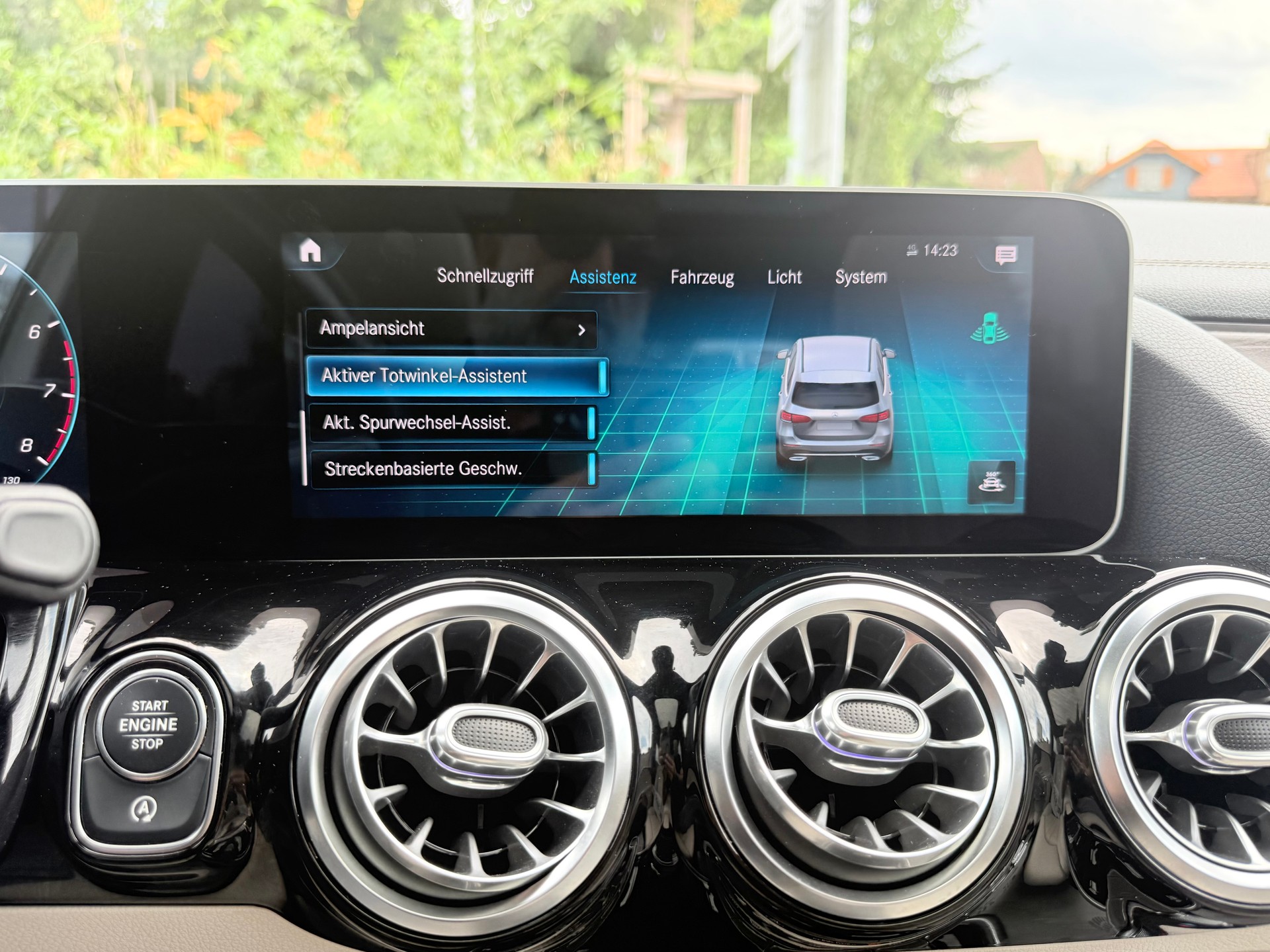 MERCEDES-BENZ B 250 4Matic Progressive-image-9