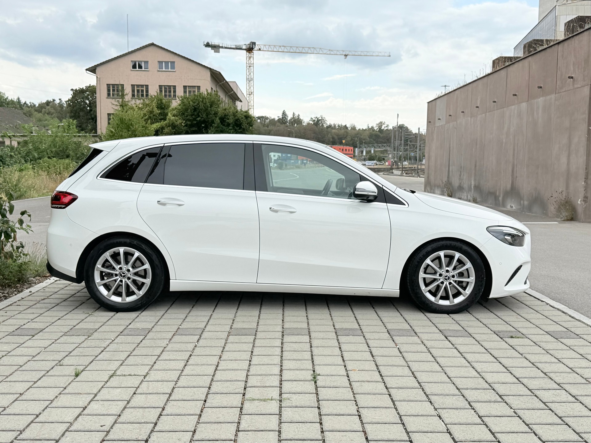 MERCEDES-BENZ B 250 4Matic Progressive-image-3