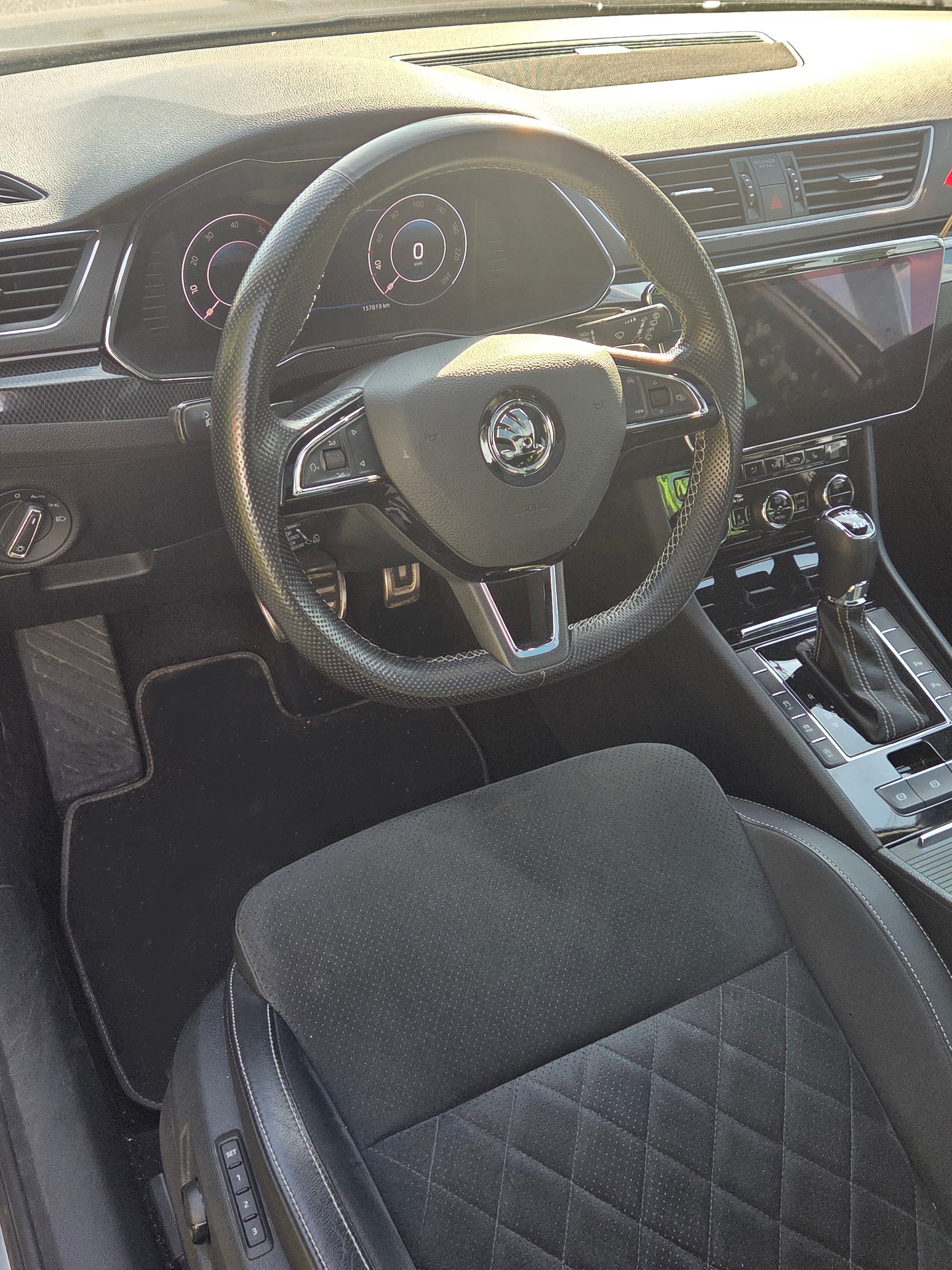 SKODA 2.0 TSI SportLine+ 4x4 DSG-image-3