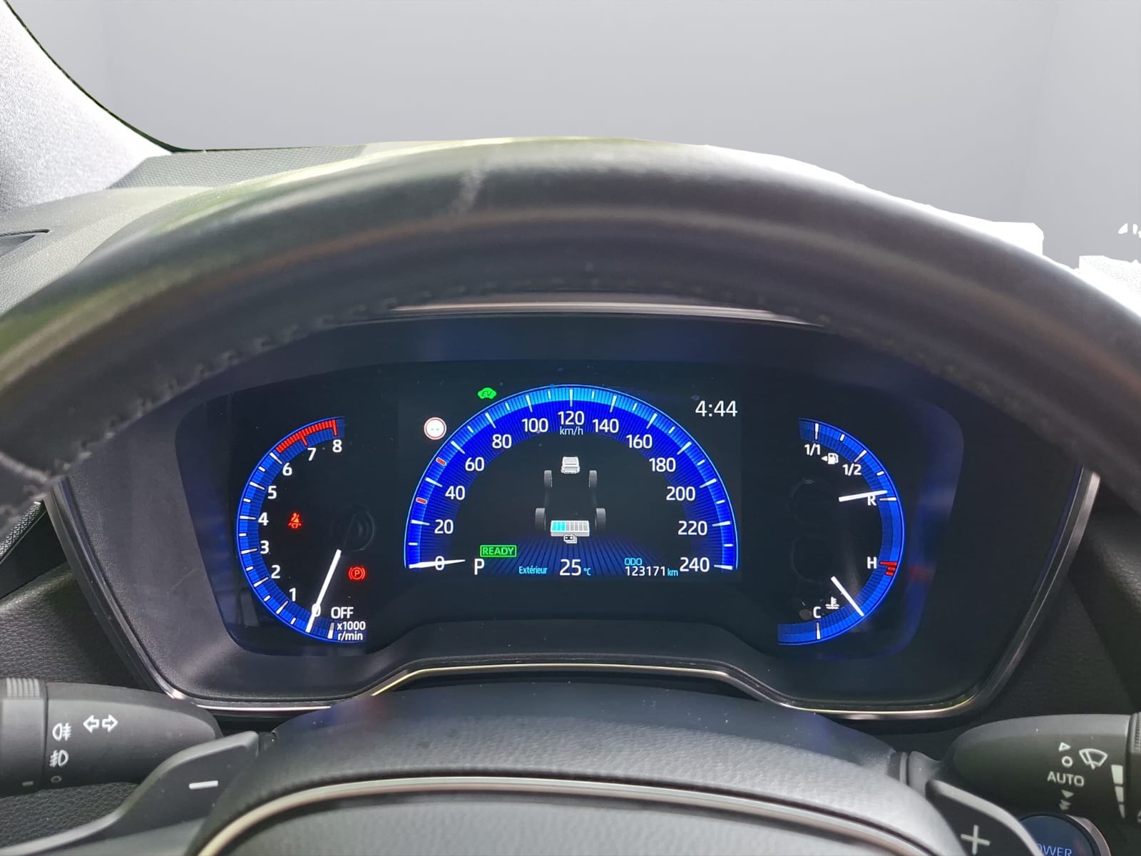 TOYOTA Corolla Touring Sports 2.0 HSD Trend e-CVT-image-17