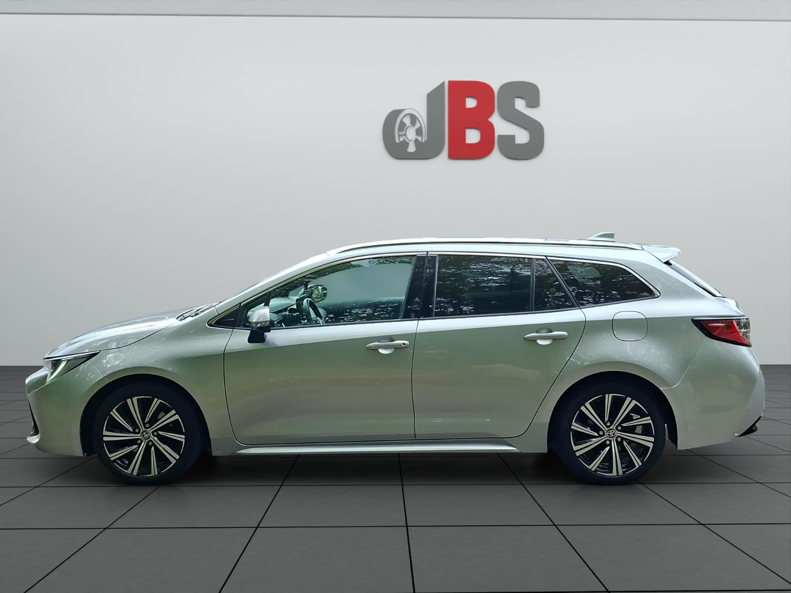 TOYOTA Corolla Touring Sports 2.0 HSD Trend e-CVT-image-3
