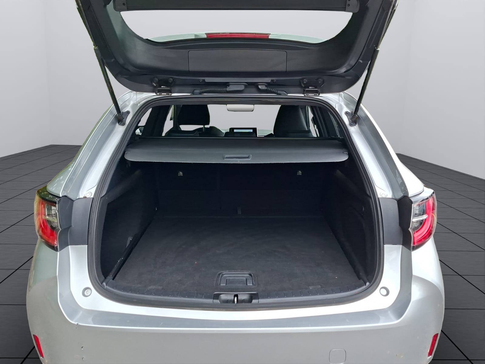 TOYOTA Corolla Touring Sports 2.0 HSD Trend e-CVT-image-6