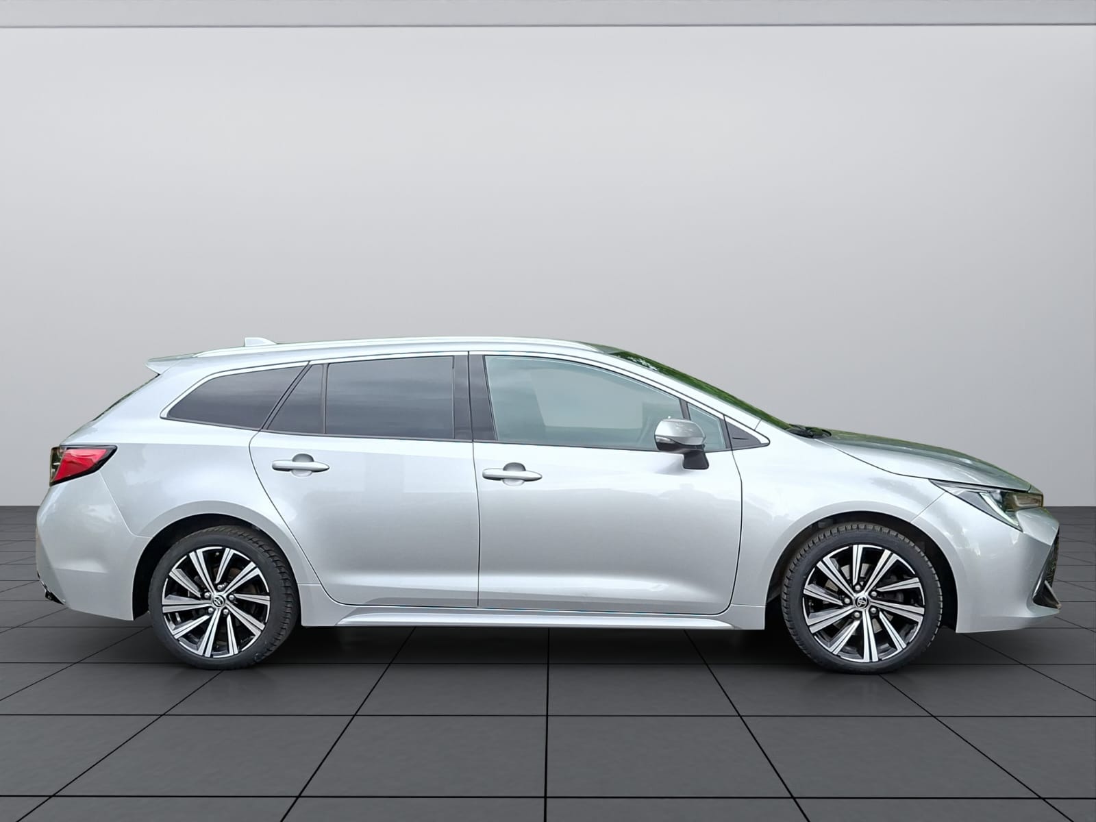 TOYOTA Corolla Touring Sports 2.0 HSD Trend e-CVT-image-8