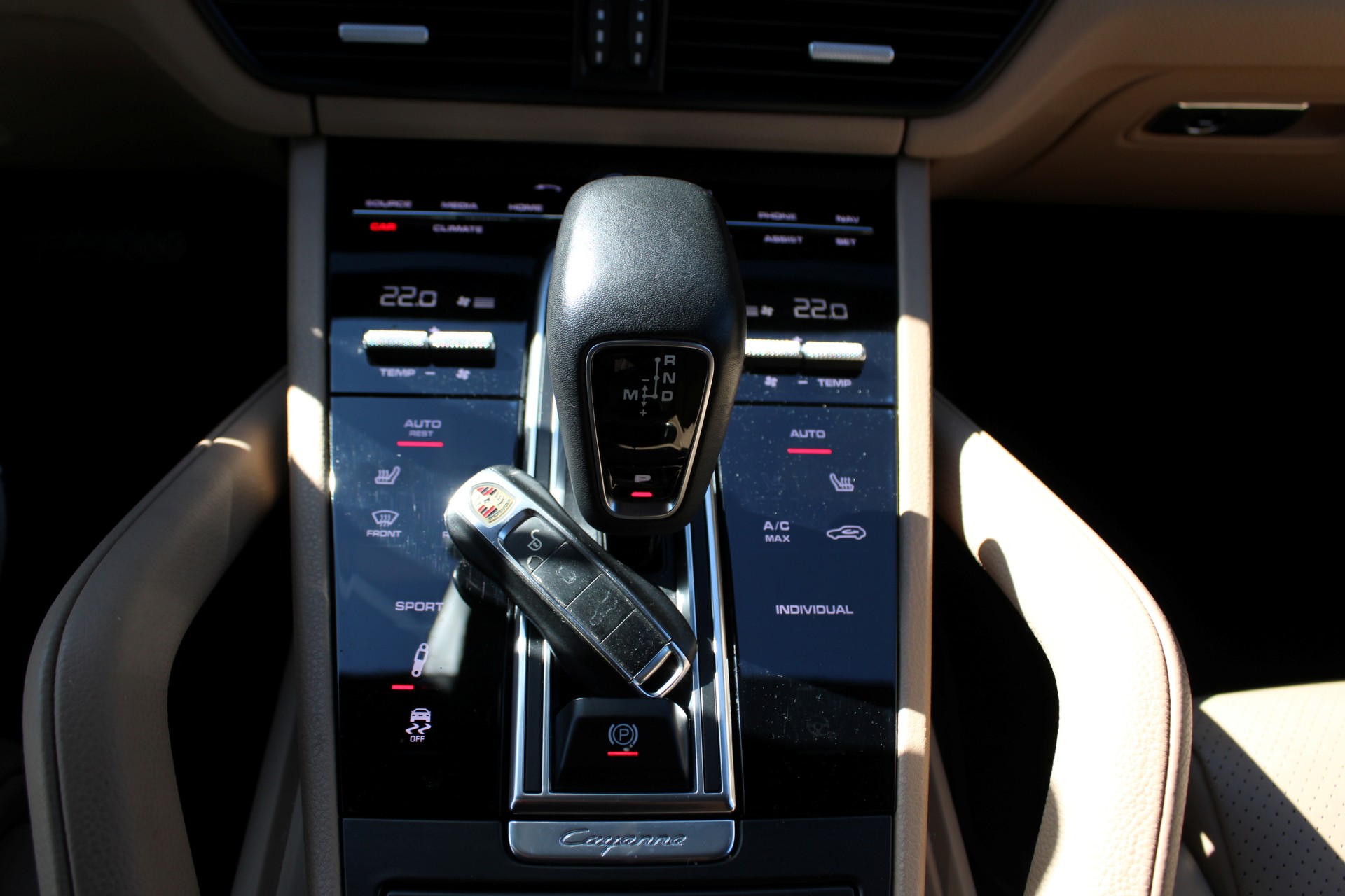 PORSCHE Cayenne 3.0 V6-image-12