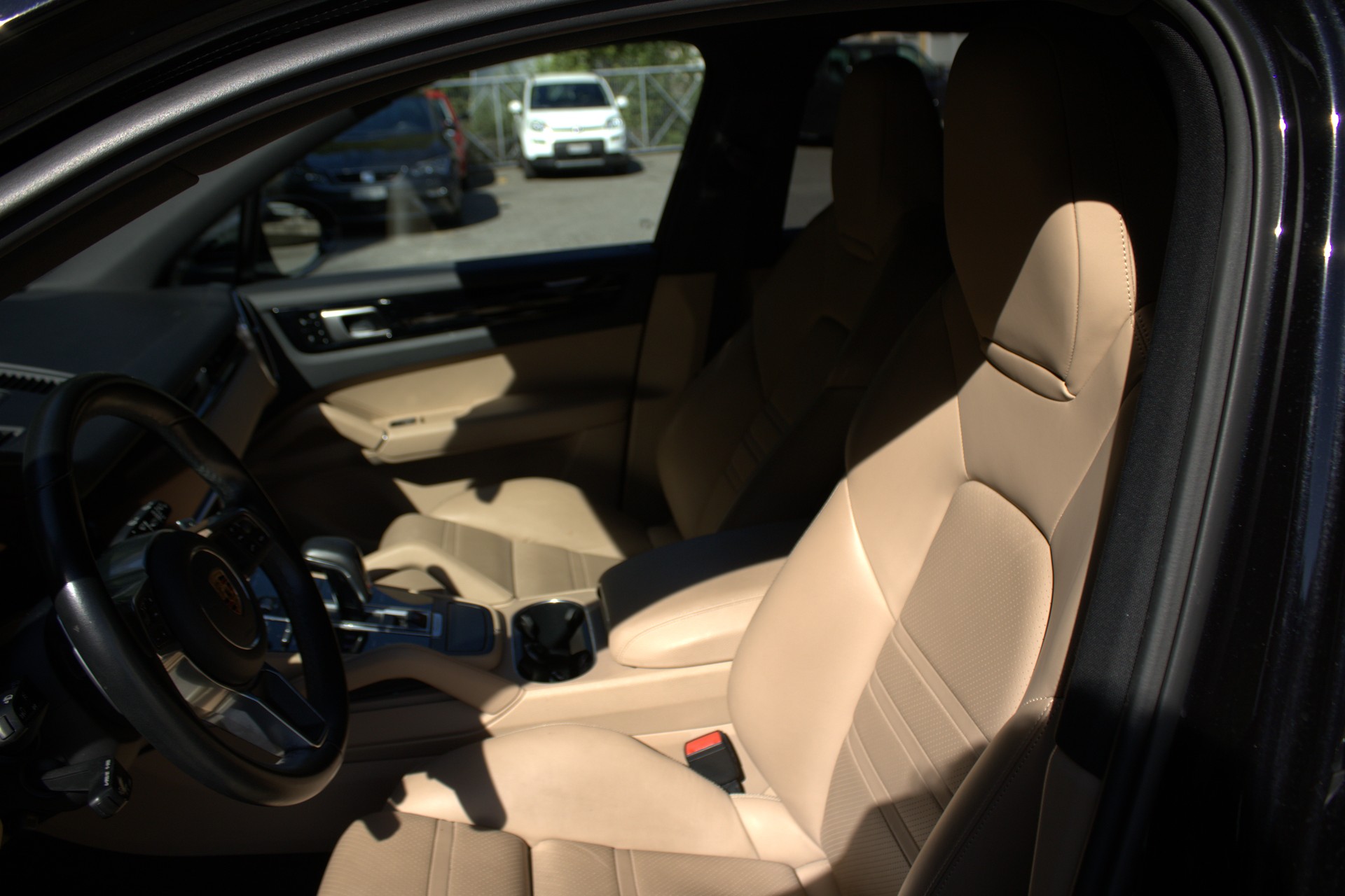 PORSCHE Cayenne 3.0 V6-image-6