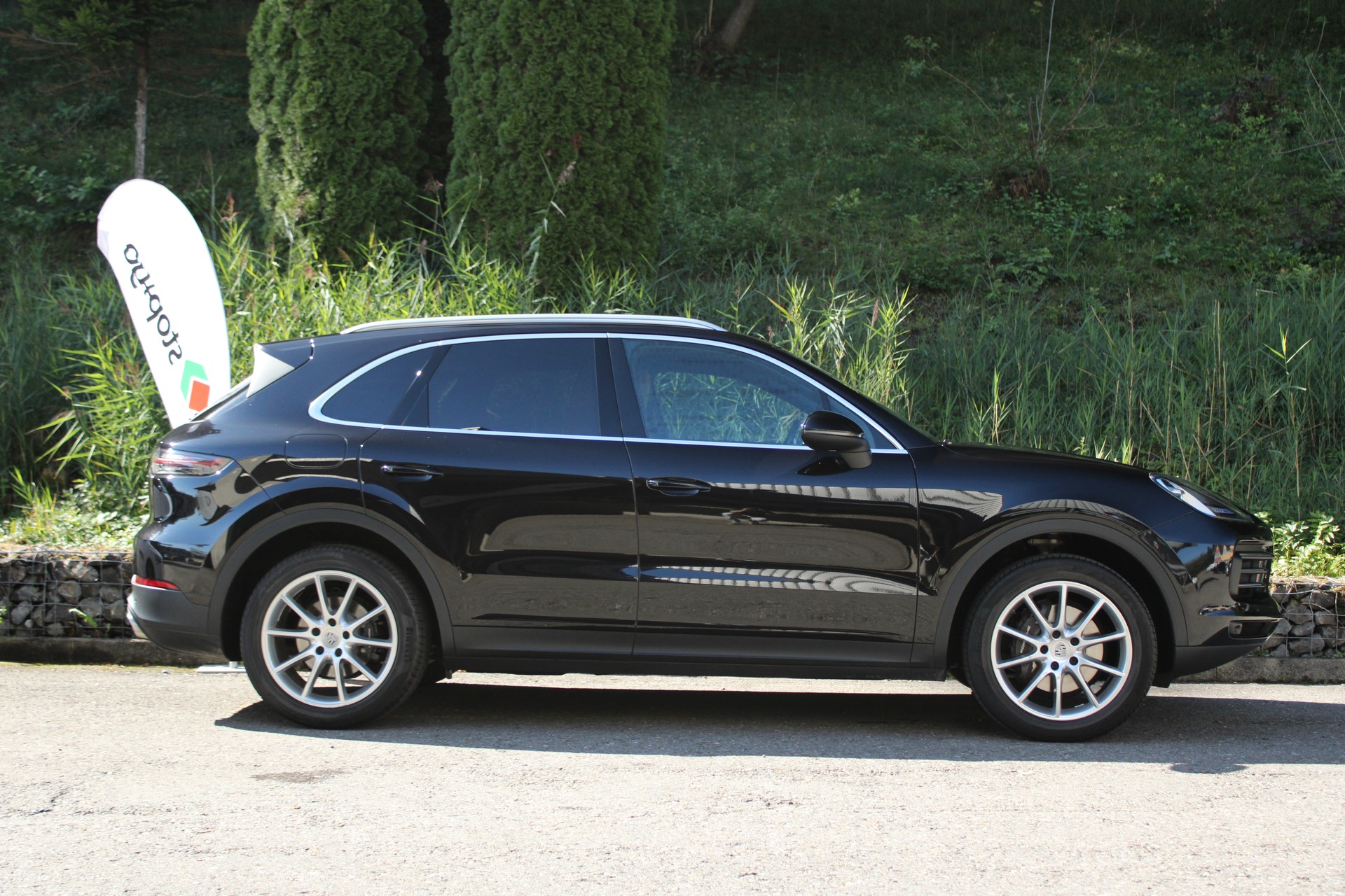 PORSCHE Cayenne 3.0 V6-image-1