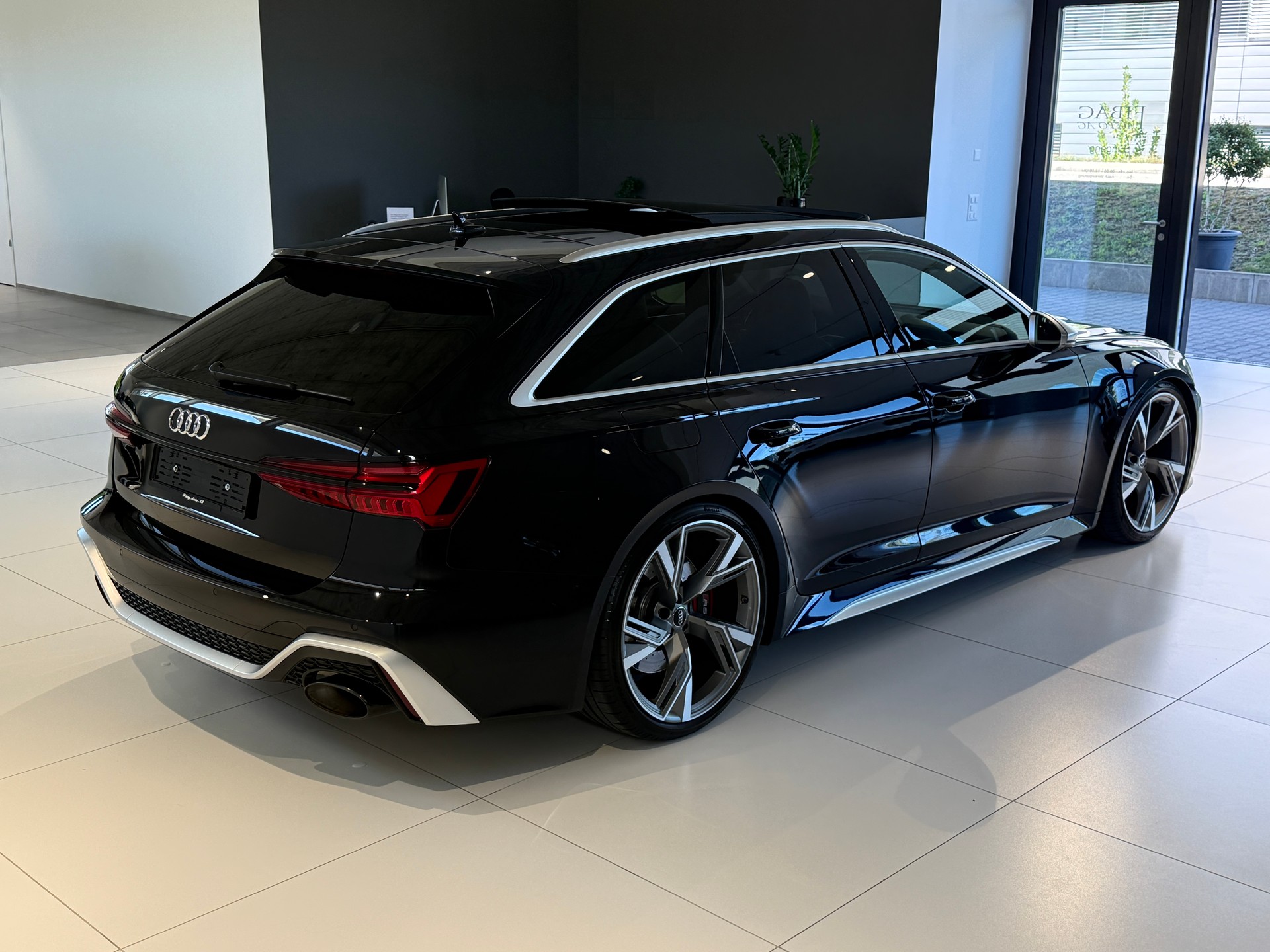 AUDI RS6 Avant 4.0 TFSI V8 quattro ***Audi Werksgarantie 2028***Frisch ab Audi Service***Exklusive Ausstattung***-image-37