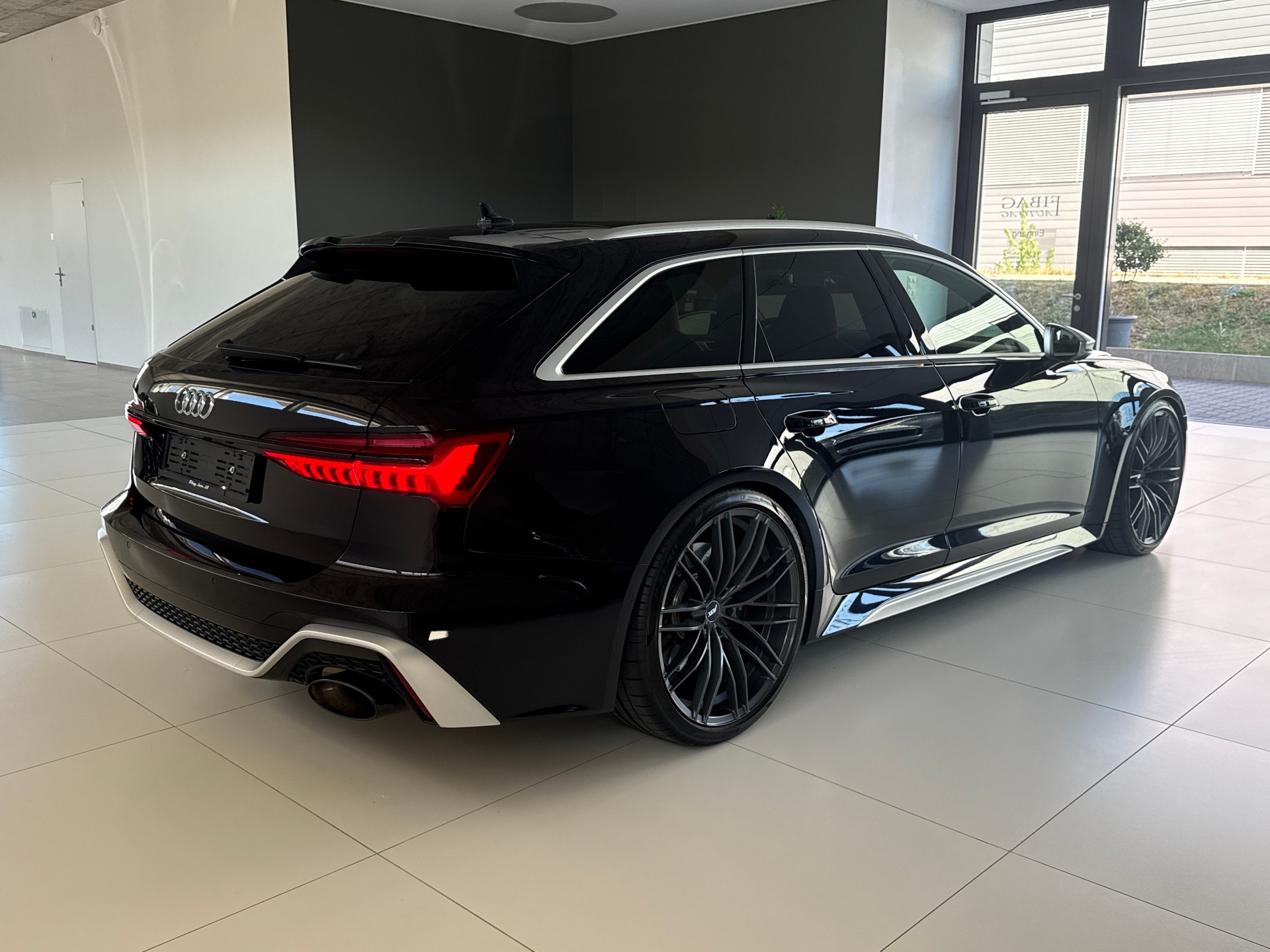 AUDI RS6 Avant 4.0 TFSI V8 quattro ***Audi Werksgarantie 2028***Frisch ab Audi Service***Exklusive Ausstattung***-image-43