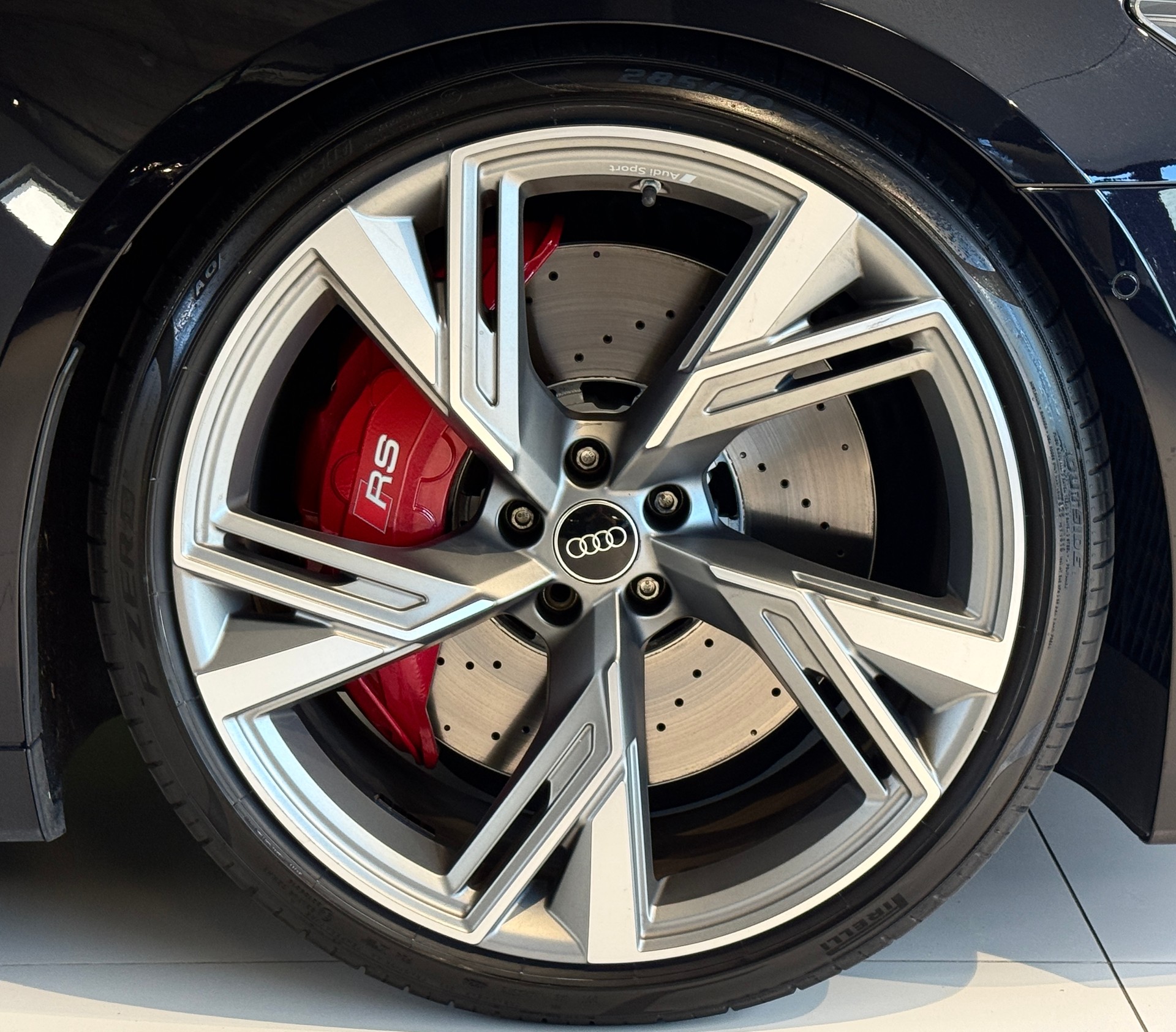 AUDI RS6 Avant 4.0 TFSI V8 quattro ***Audi Werksgarantie 2028***Frisch ab Audi Service***Exklusive Ausstattung***-image-5