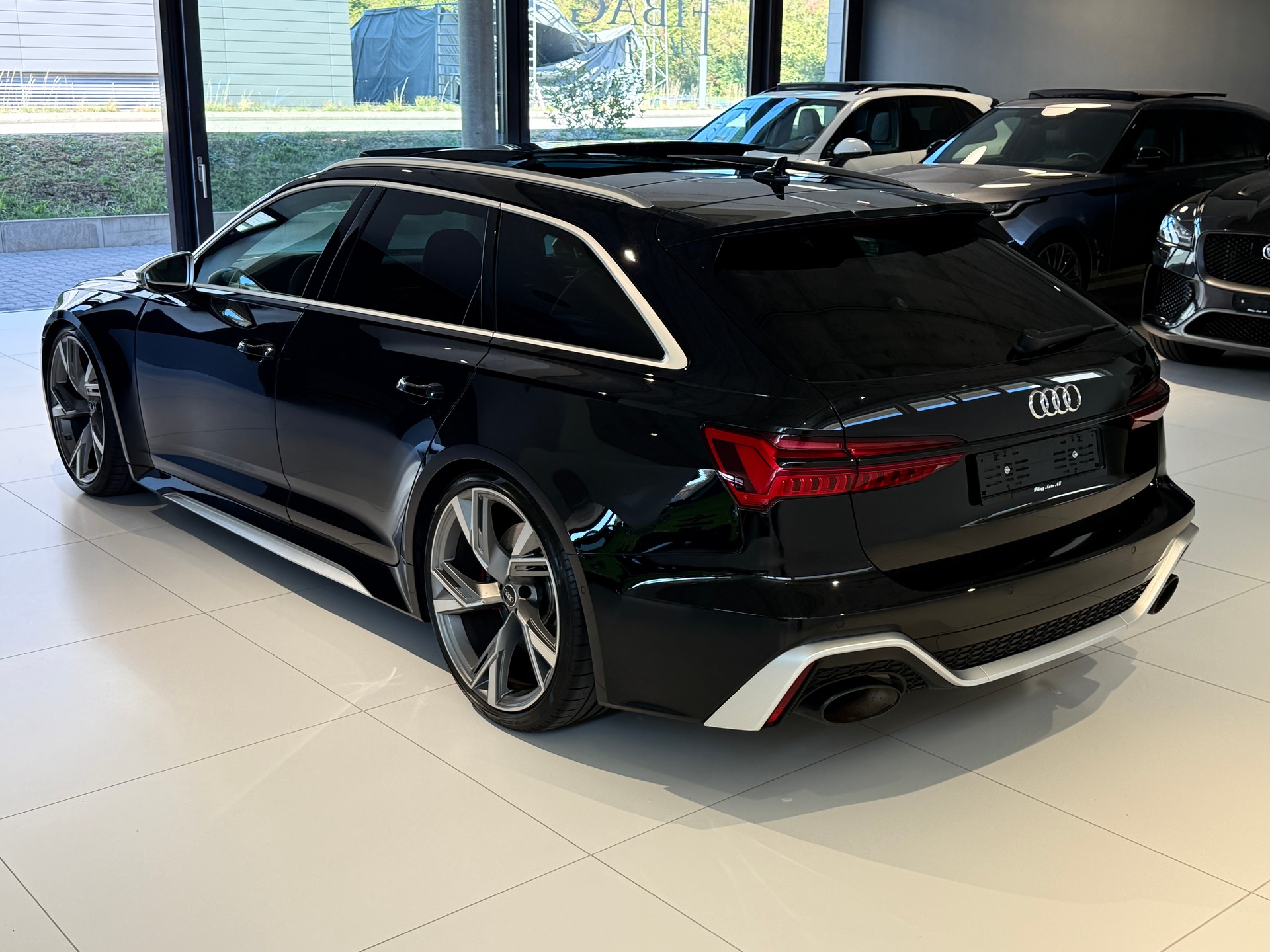 AUDI RS6 Avant 4.0 TFSI V8 quattro ***Audi Werksgarantie 2028***Frisch ab Audi Service***Exklusive Ausstattung***-image-34