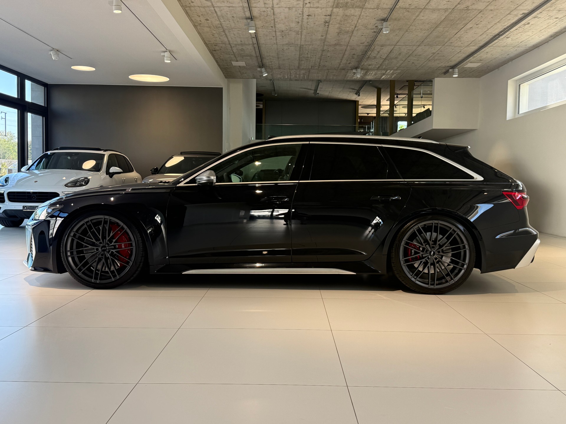 AUDI RS6 Avant 4.0 TFSI V8 quattro ***Audi Werksgarantie 2028***Frisch ab Audi Service***Exklusive Ausstattung***-image-8