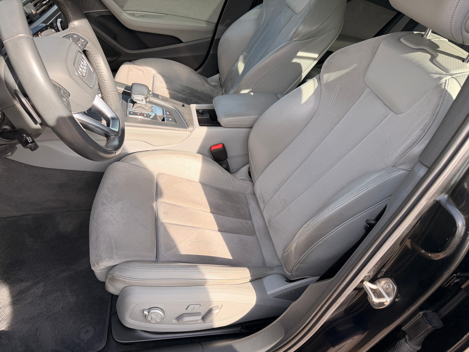 AUDI A4 allroad 45 TFSI quattro S-tronic-image-5
