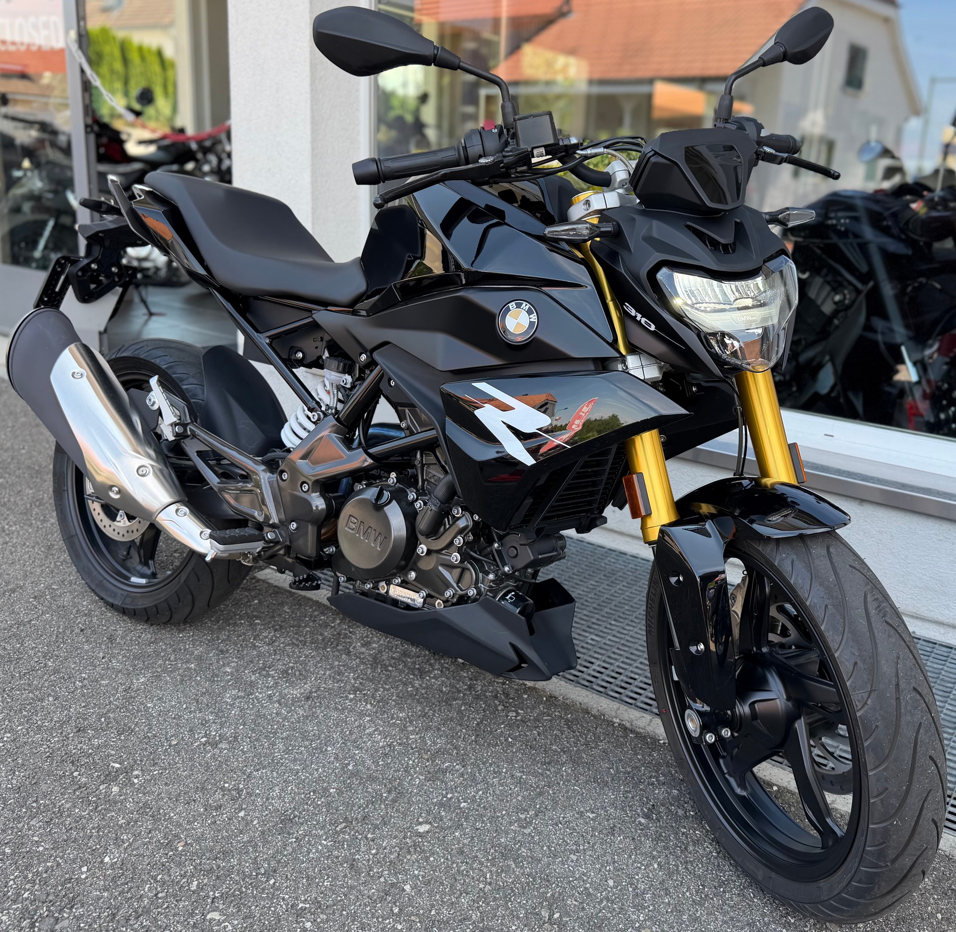 BMW G 310 R-image-9