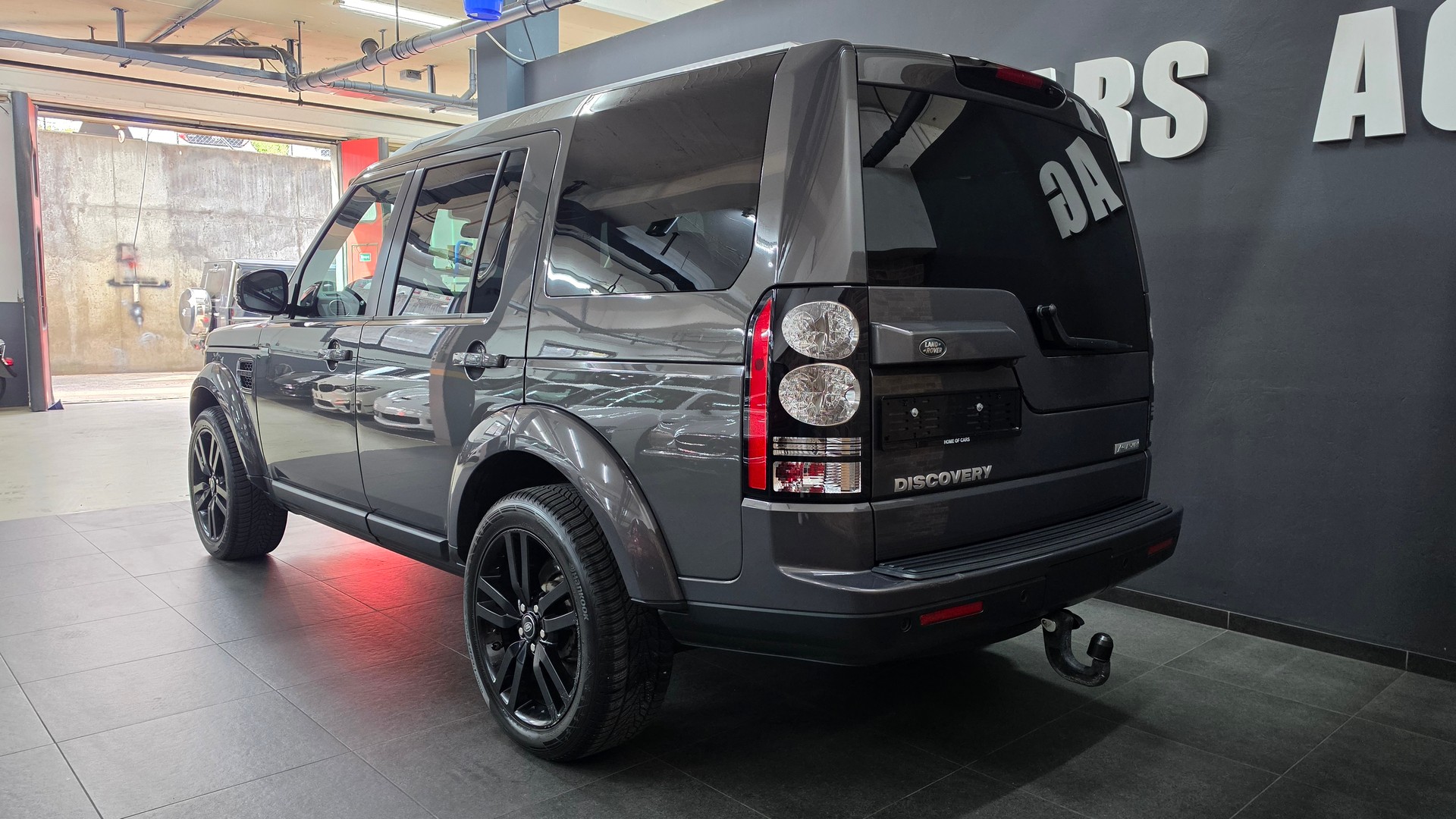 LAND ROVER Discovery 3.0 SDV6 Landmark Automatic-image-6