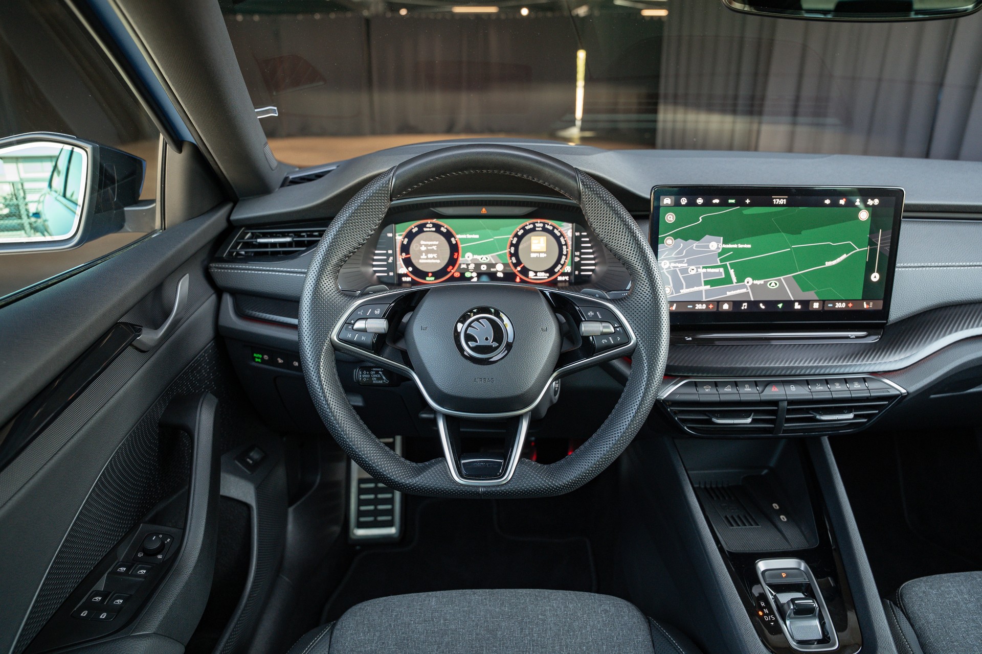 SKODA Octavia Limousine 1.5 TSI mHEV DSG Sport Line-image-15