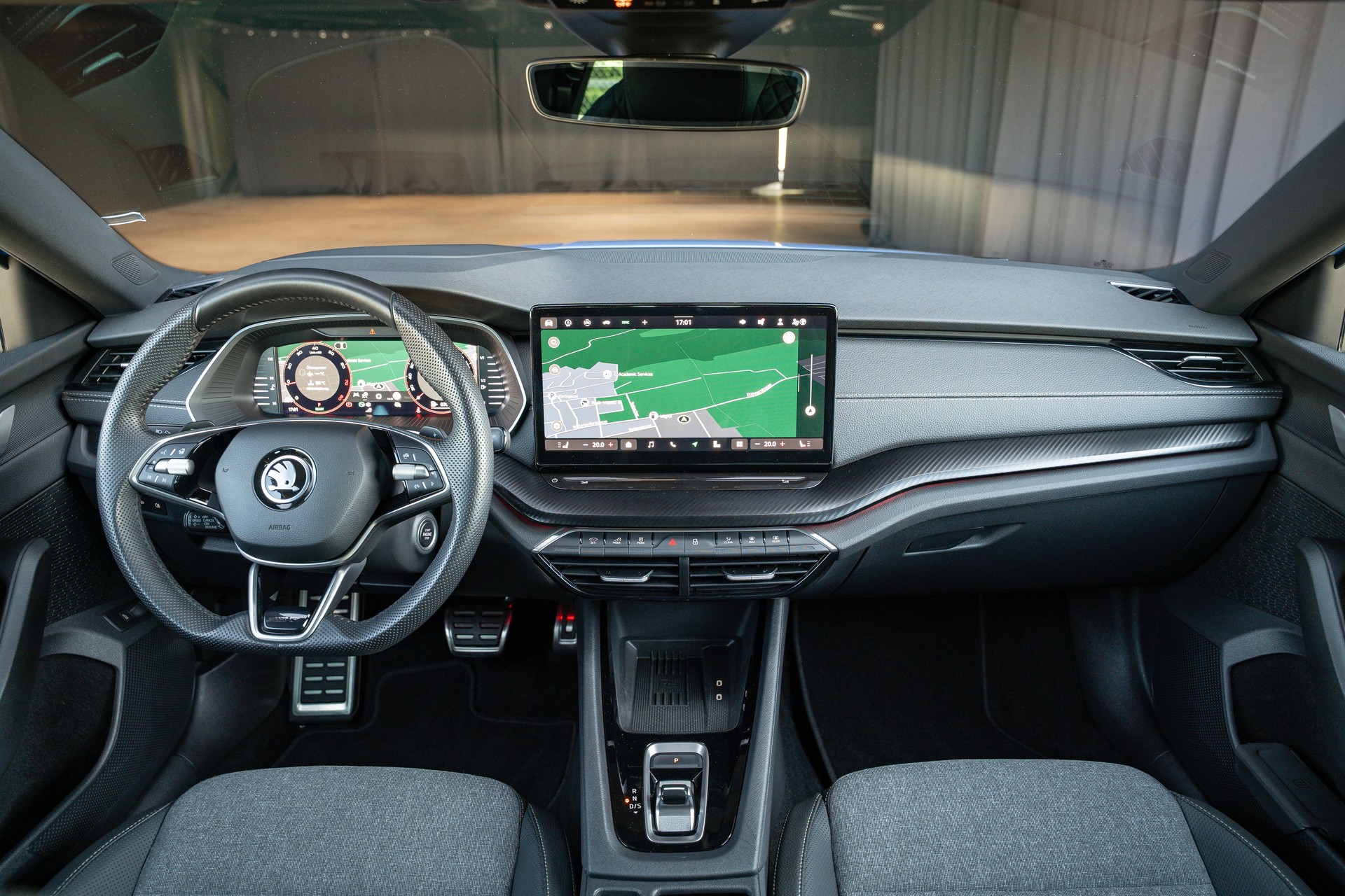 SKODA Octavia Limousine 1.5 TSI mHEV DSG Sport Line-image-14