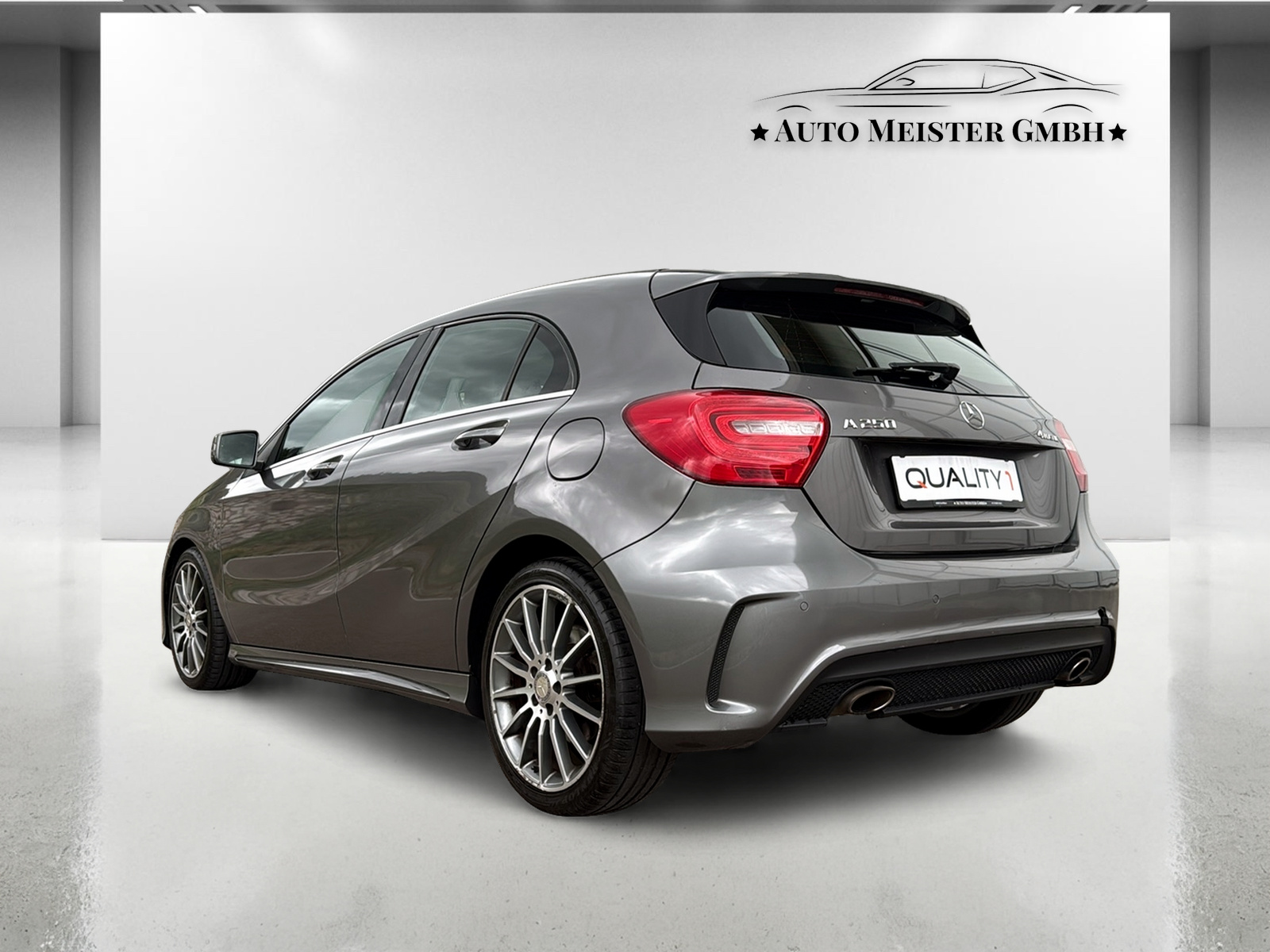 MERCEDES-BENZ A 250 AMG Line 4Matic 7G-DCT-image-2