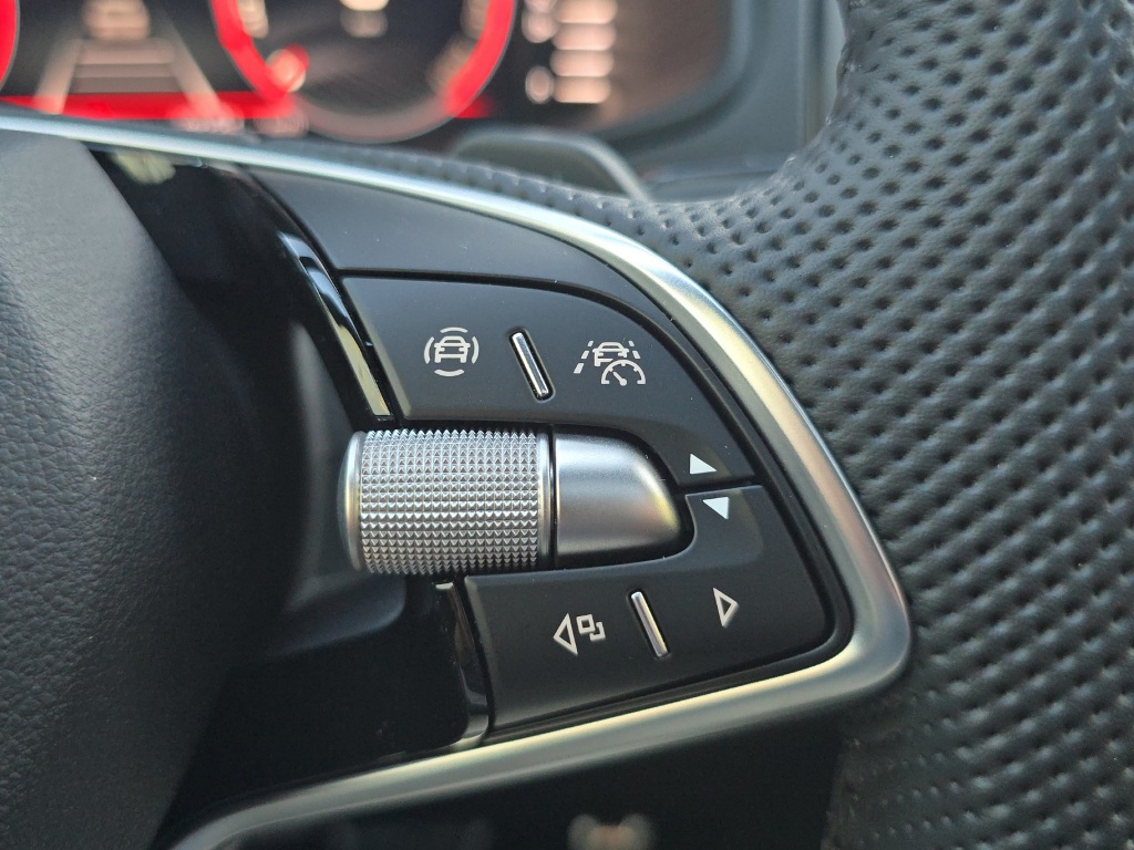 SKODA Karoq 2.0 TSI SportLine 4x4 DSG-image-29