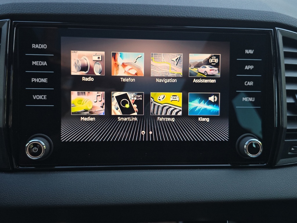 SKODA Karoq 2.0 TSI SportLine 4x4 DSG-image-21