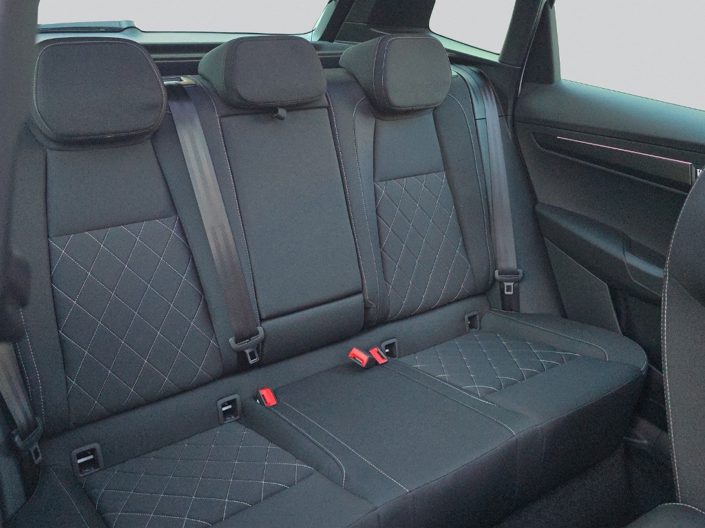 SKODA Karoq 2.0 TSI SportLine 4x4 DSG-image-10