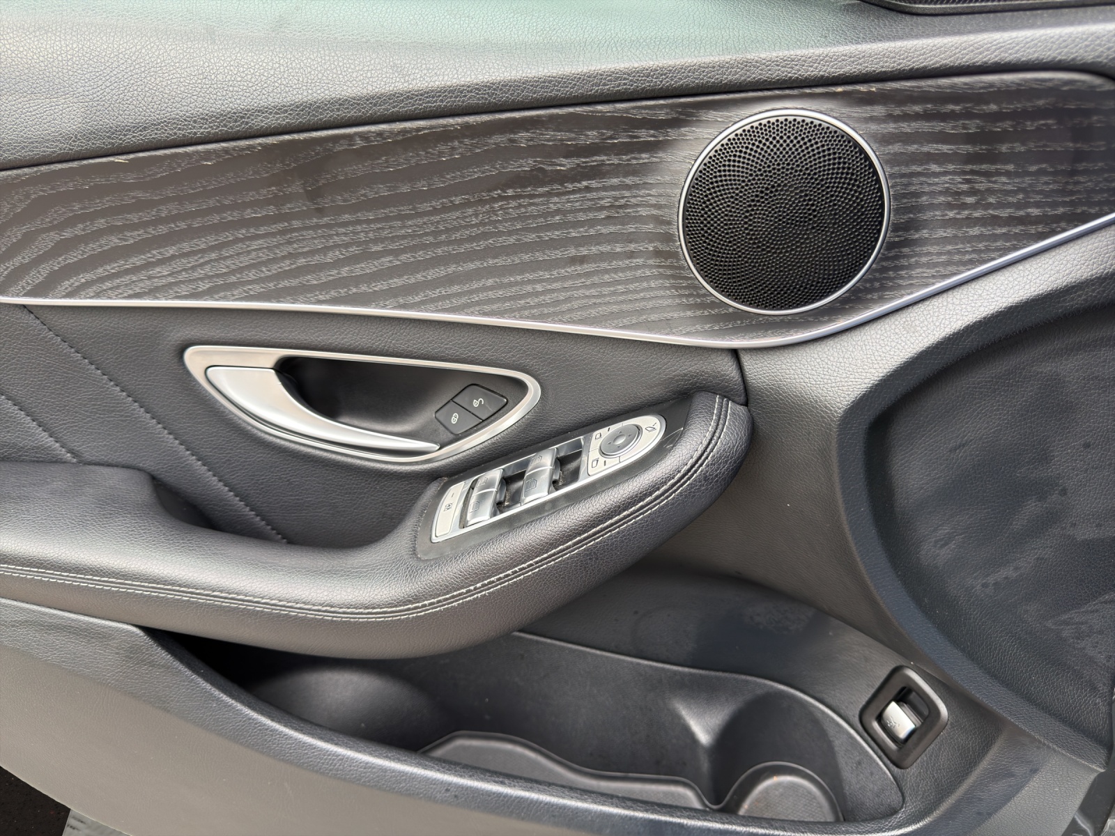 MERCEDES-BENZ C 180 BlueTEC AMG Line 9G-Tronic-image-11