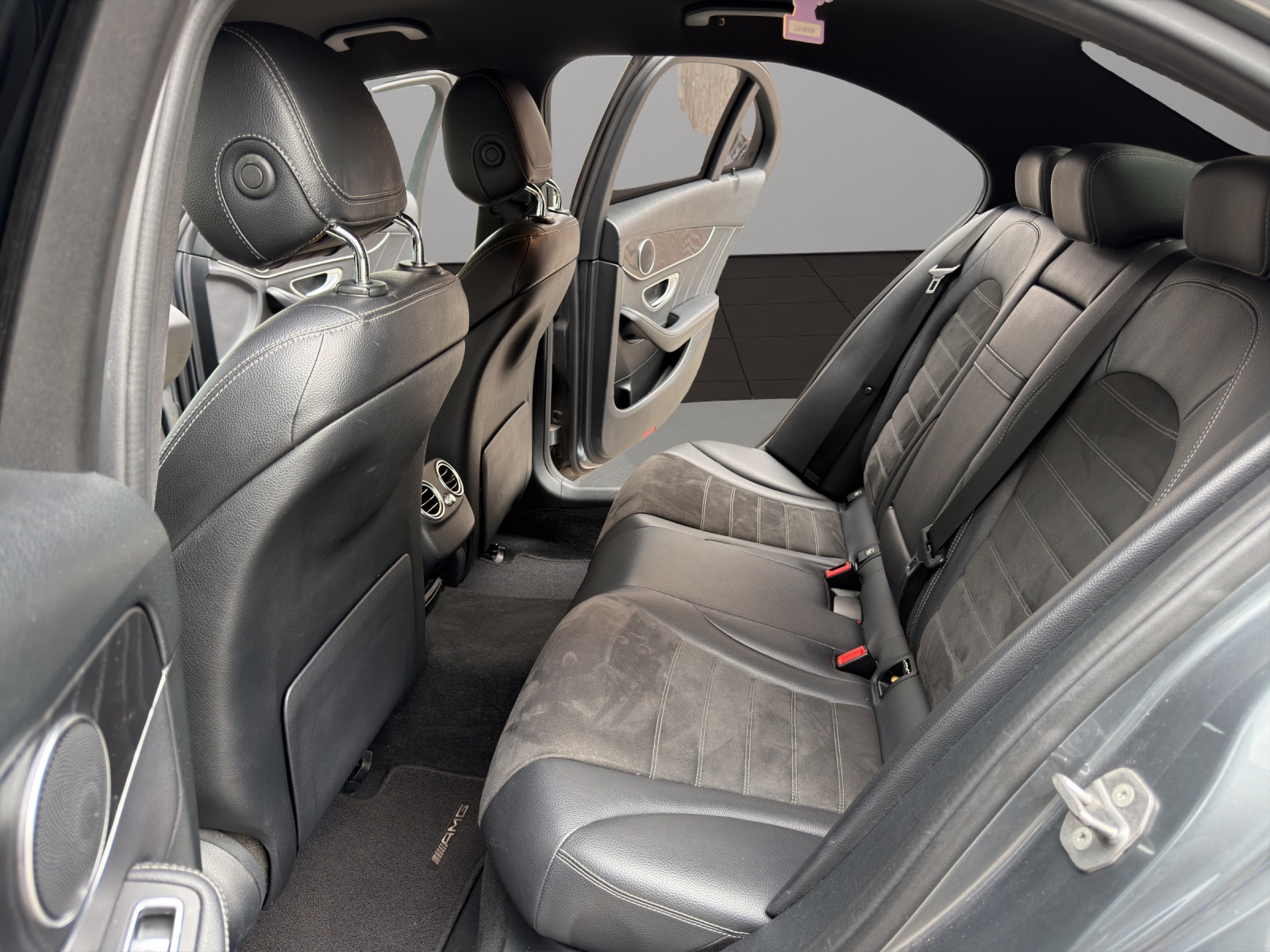 MERCEDES-BENZ C 180 BlueTEC AMG Line 9G-Tronic-image-12