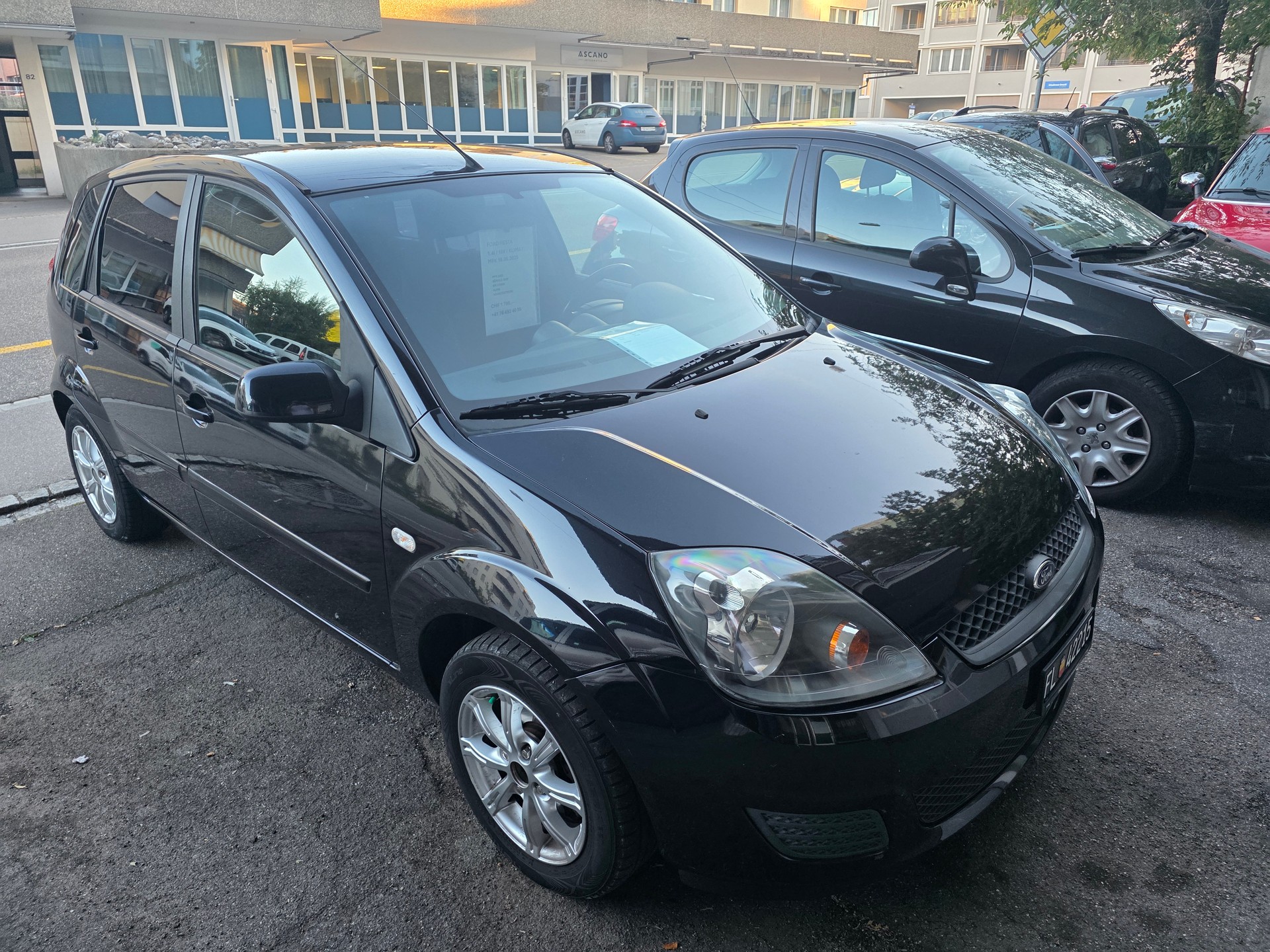 FORD Fiesta 1.4 16V / MFK 16.06.2025 / neue Winterreifen-image-5