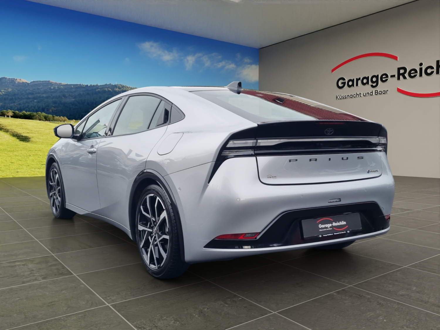 TOYOTA Prius 2.0 Plug-In-Hybrid Premium-image-2