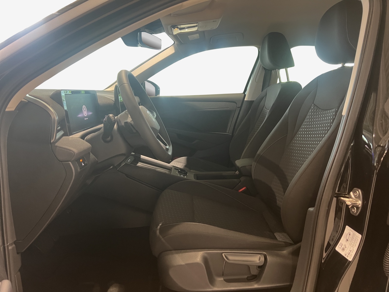 VW T-Roc 1.5 eTSI mHEV Trend DSG-image-7