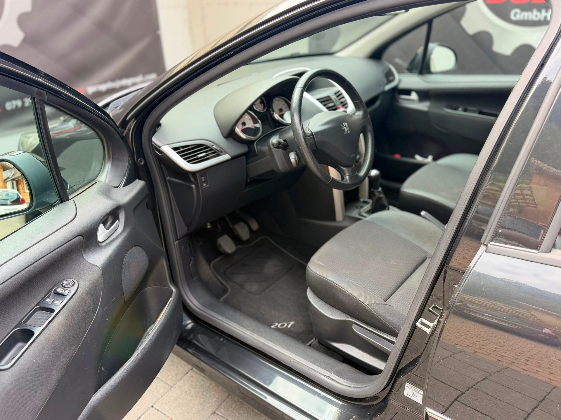 PEUGEOT 207 1.6 HDI Active Eco-image-7