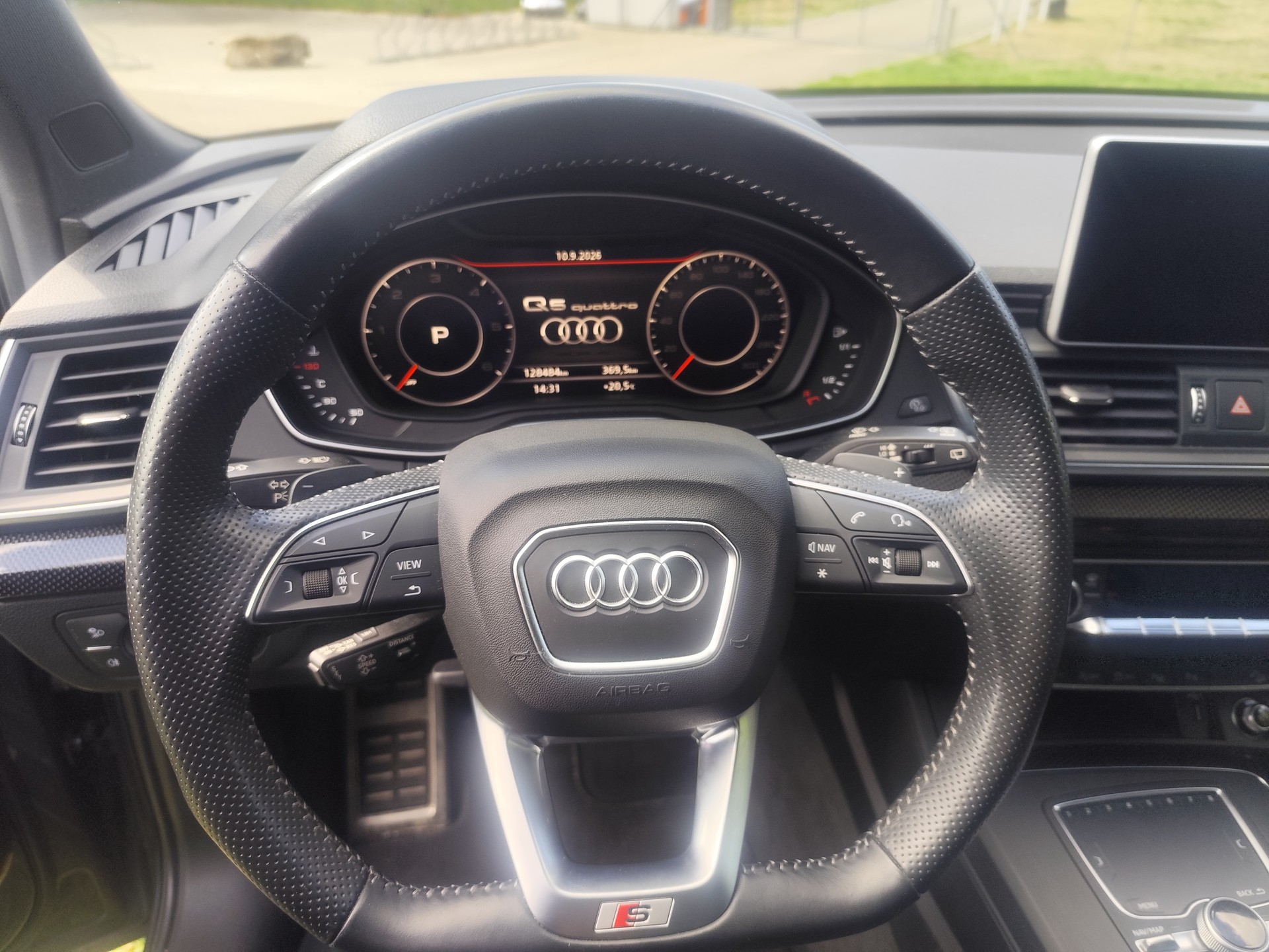 AUDI 2.0 40 TDI Sport qu. S-Tronic-image-4